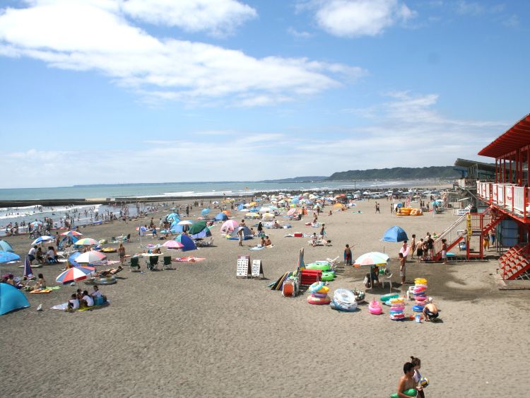 静波海水浴場　中部エリアガイド