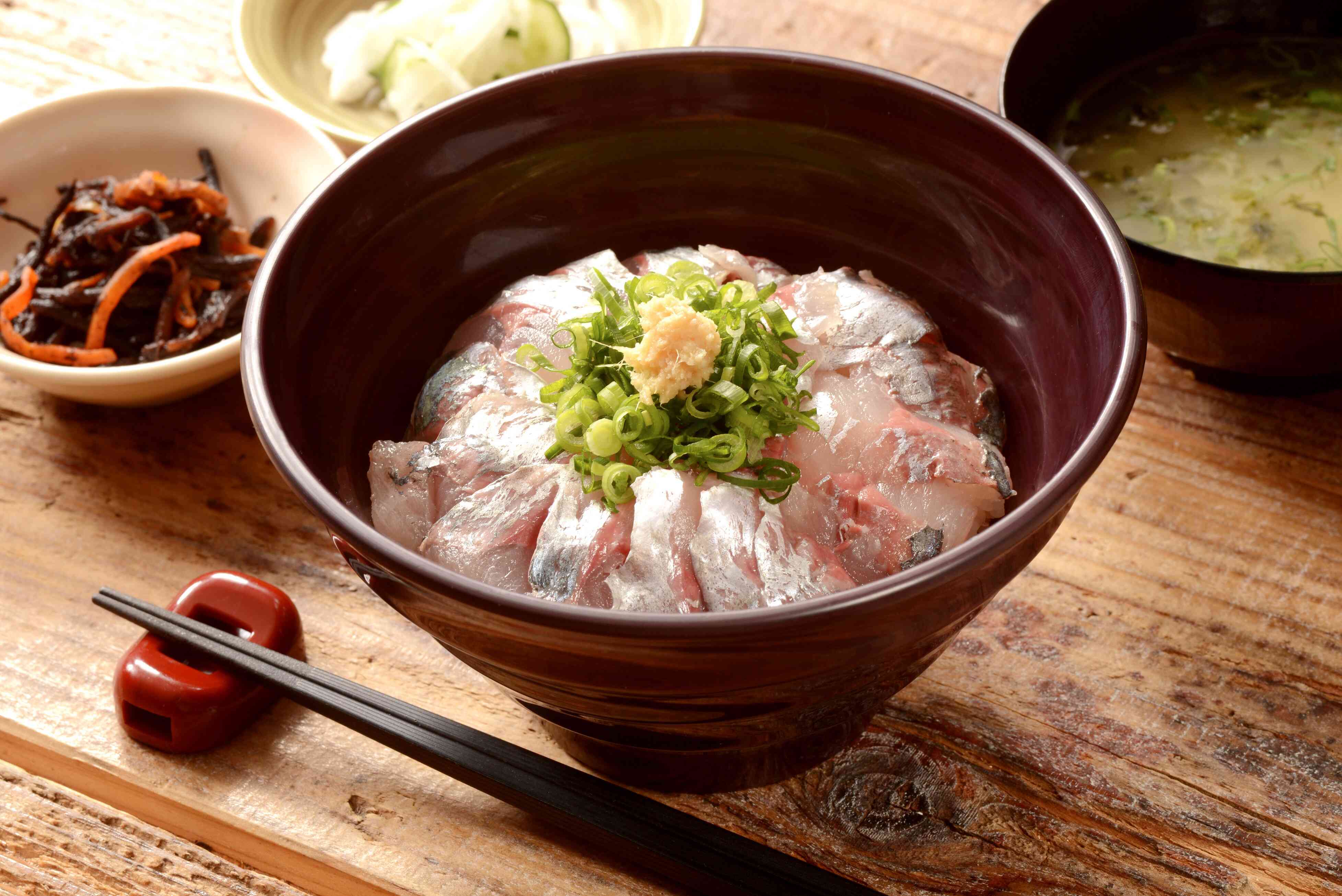 活あじ丼