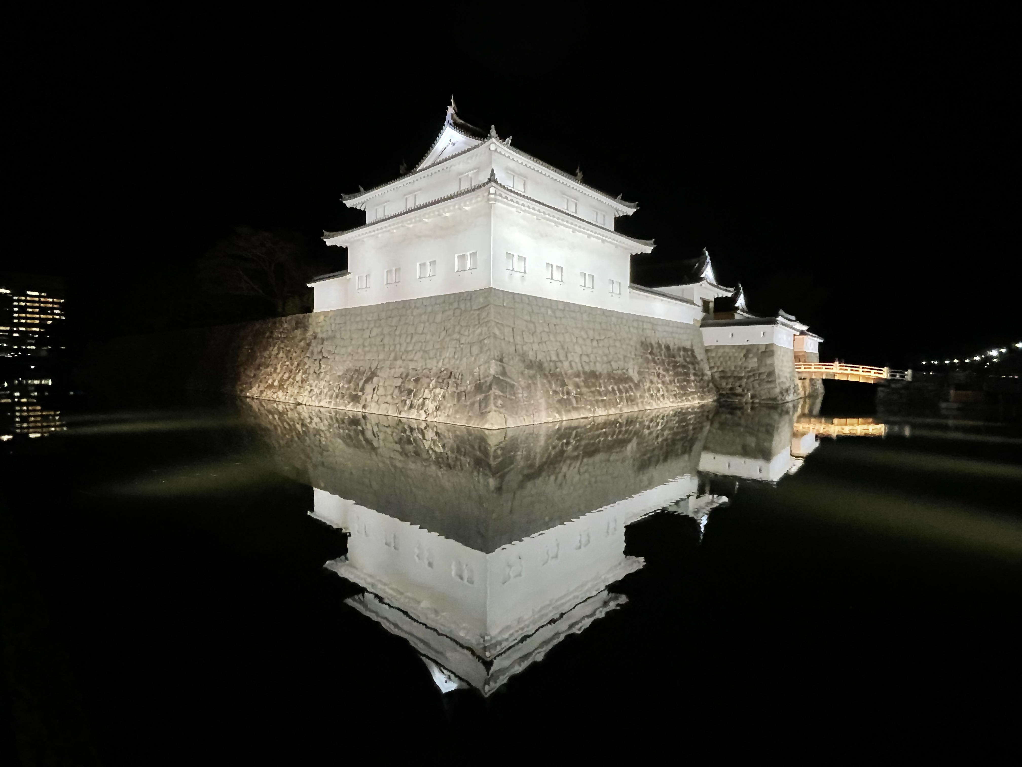 東御門・巽櫓（たつみやぐら）夜景