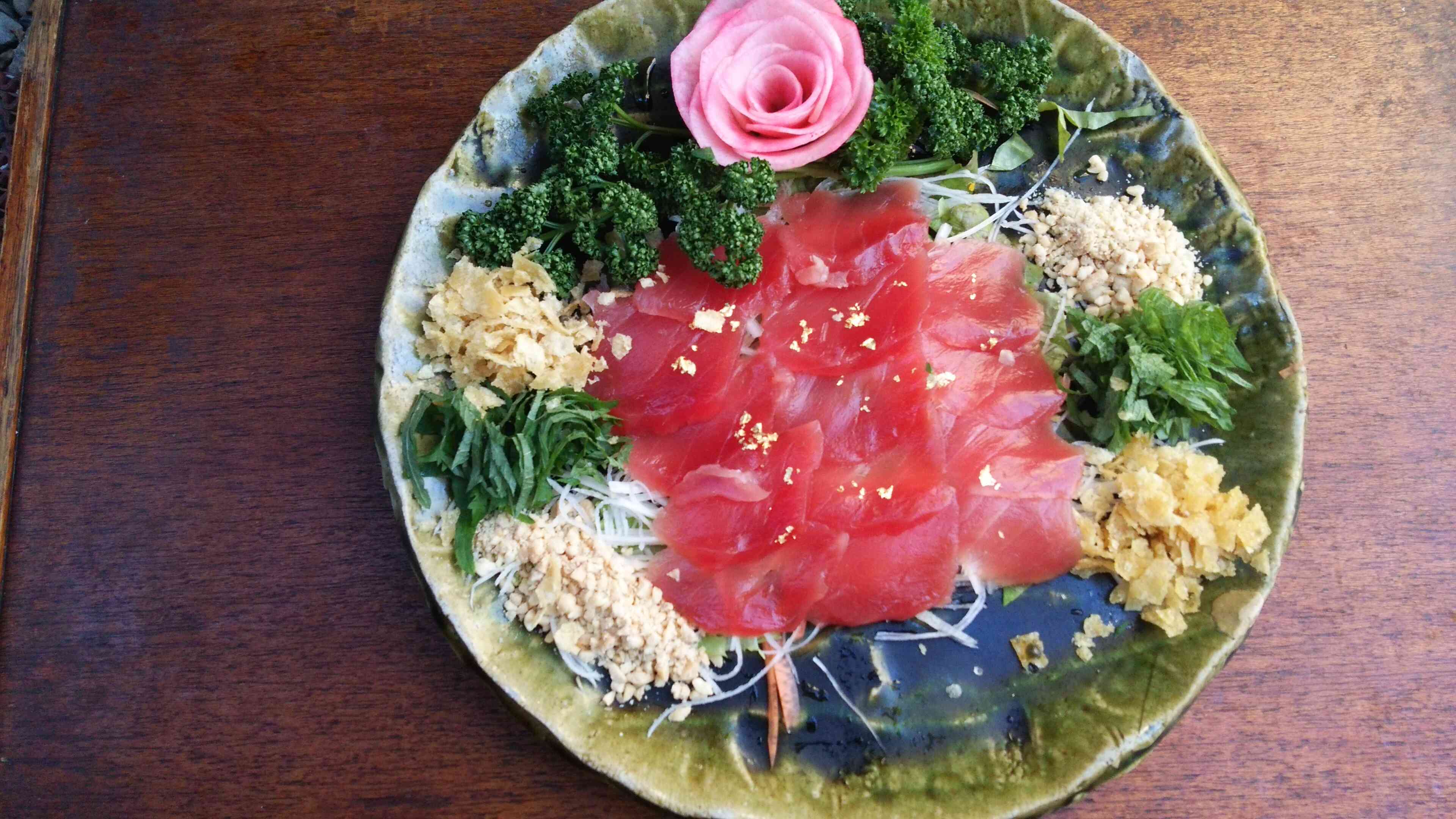 マグロの中華刺身

海鮮サラダ
イワシの甘酢がけ
