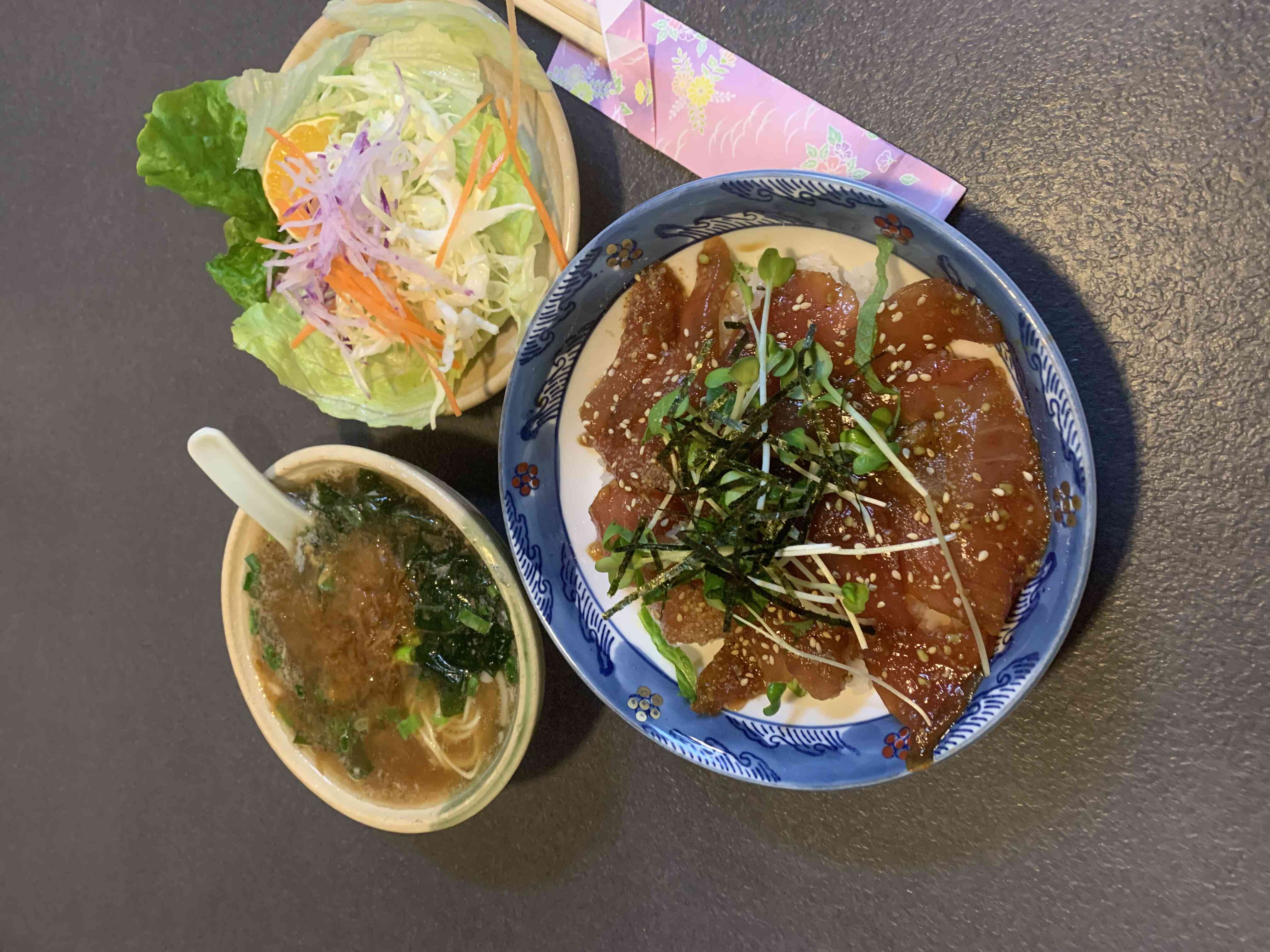 マグロ漬け丼