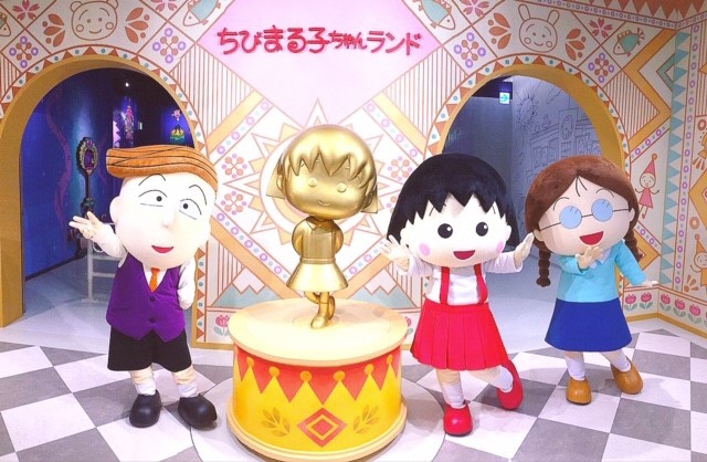 新入口　金のちびまる子ちゃん像
