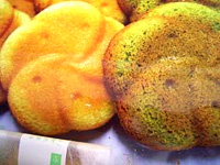 茶の花の形のバターケーキ