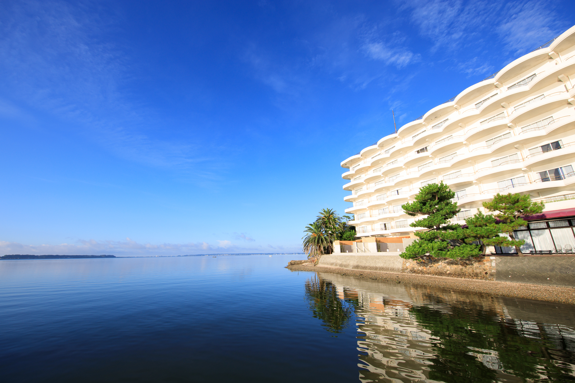 全室から浜名湖を一望できます。