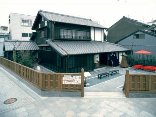 施設外観