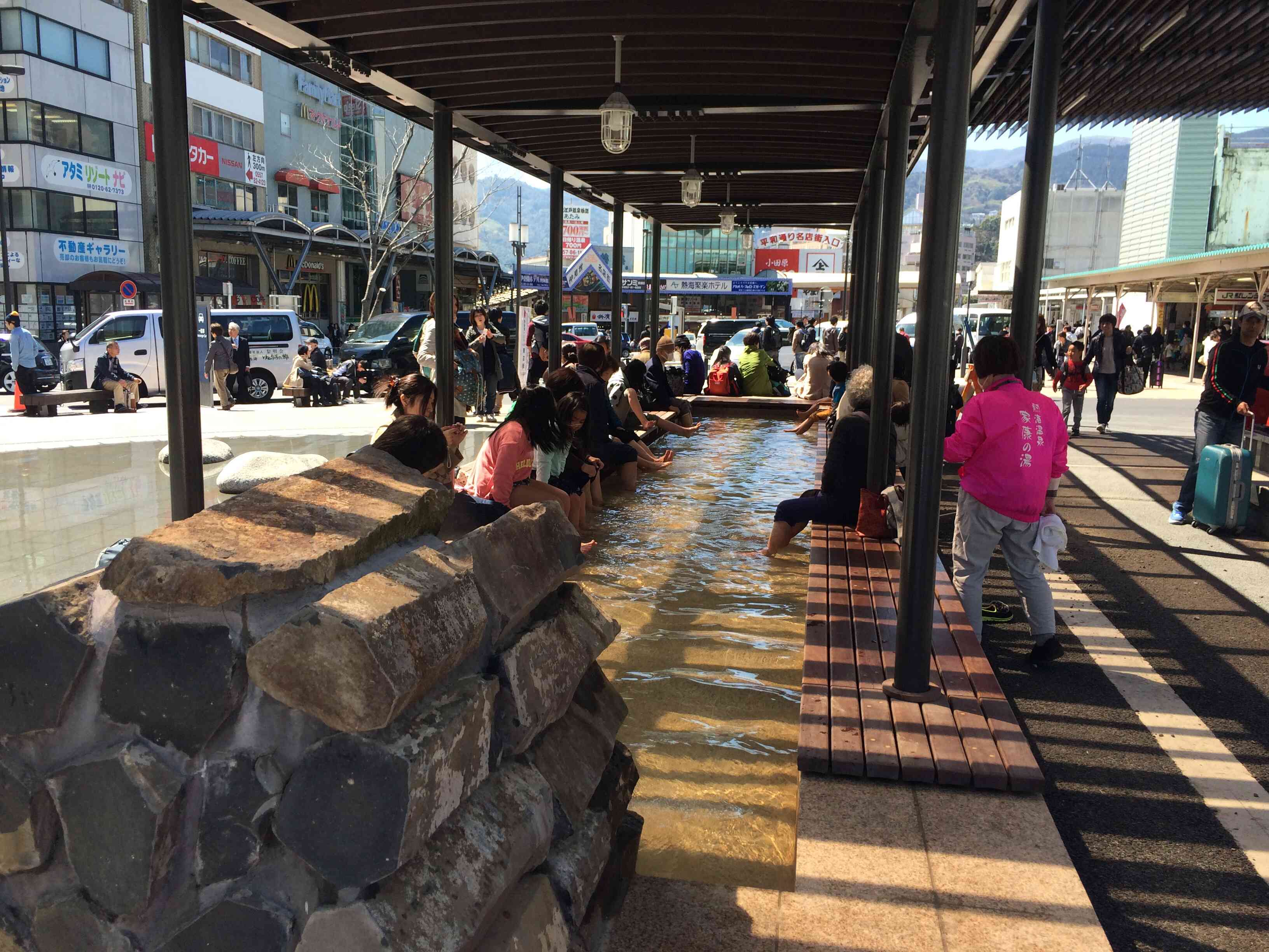 駅前足湯「家康の湯」