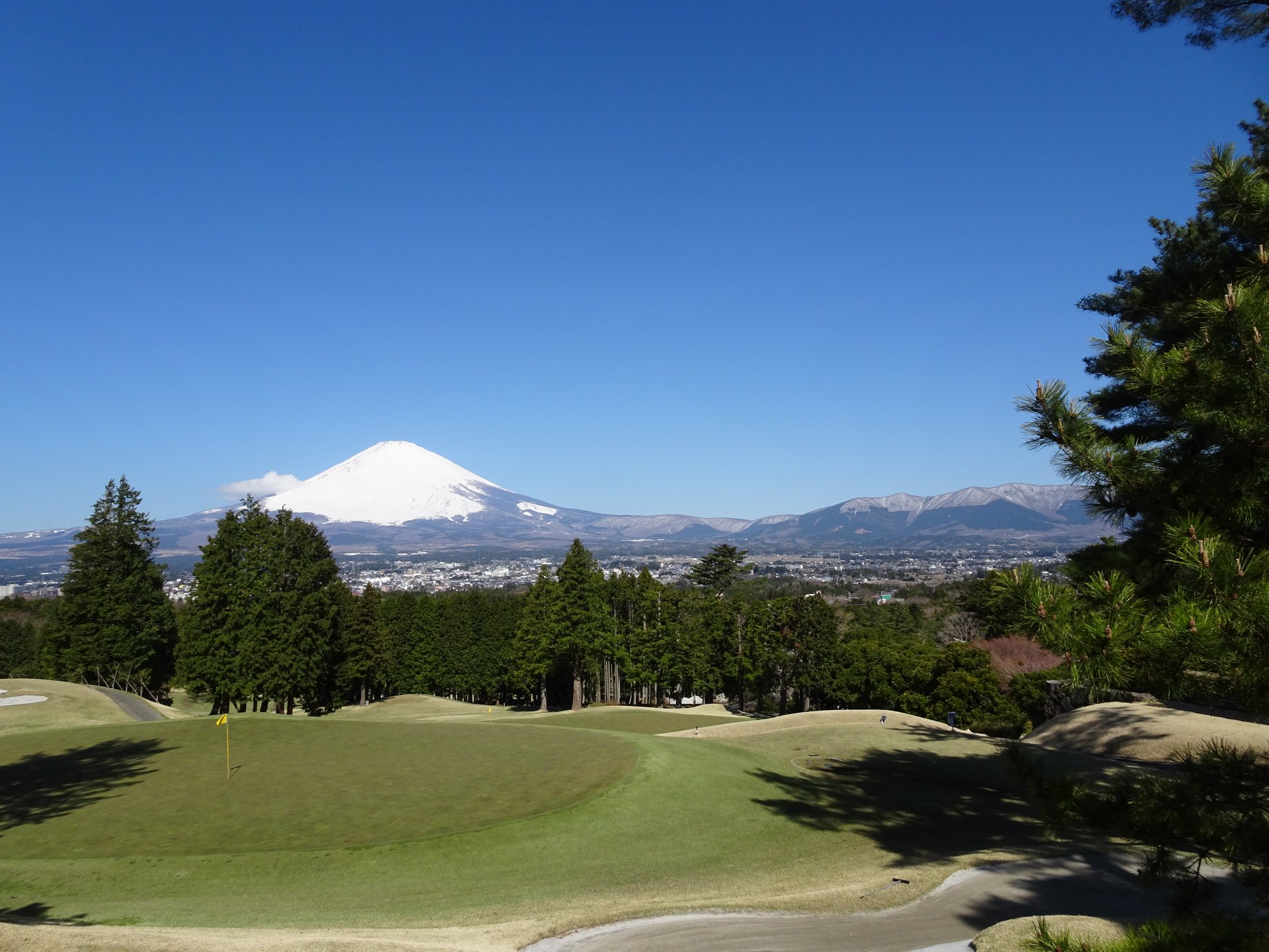 17番ホールより(富士山を眺める)