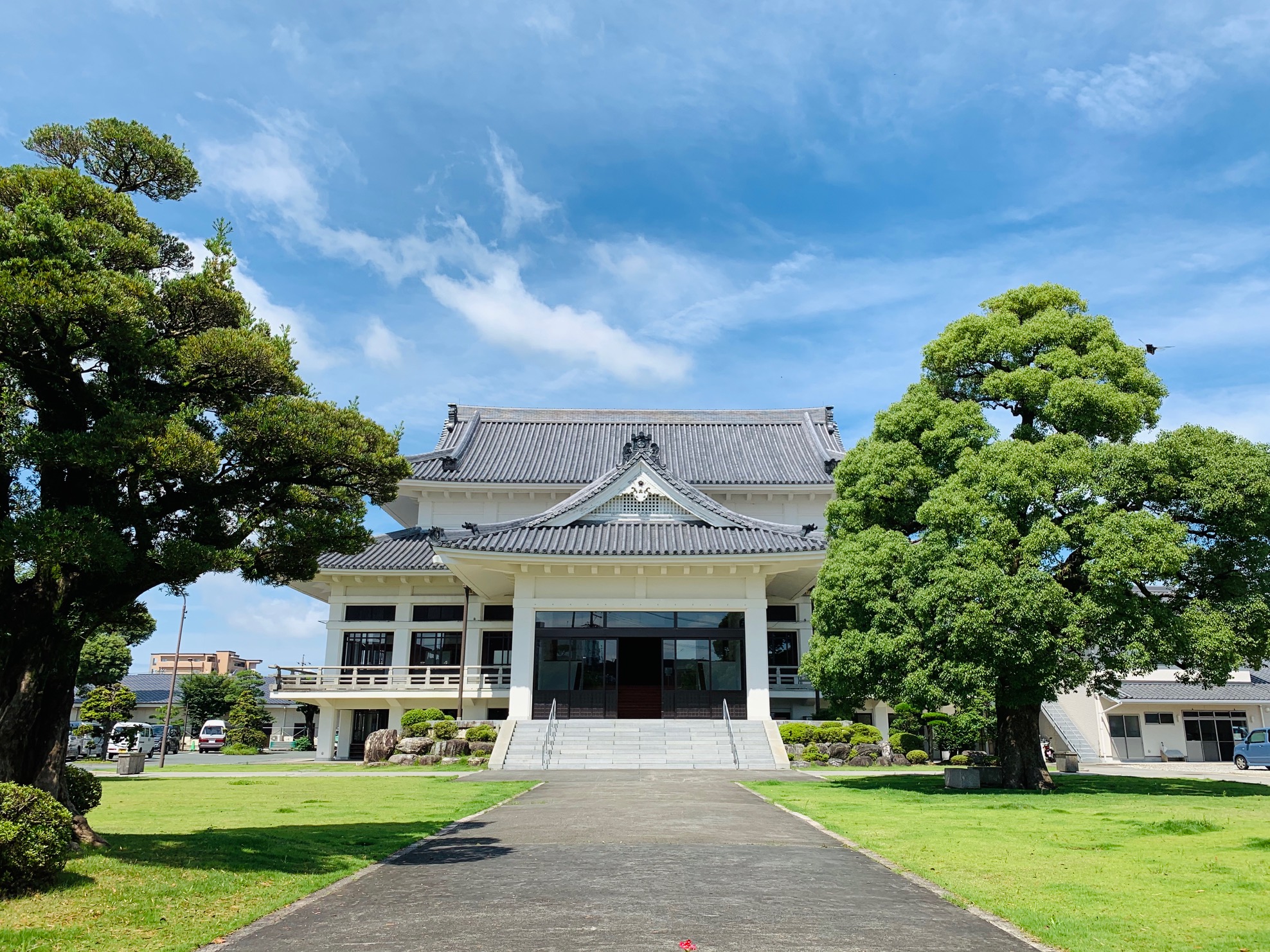 天理教山名大教会神殿