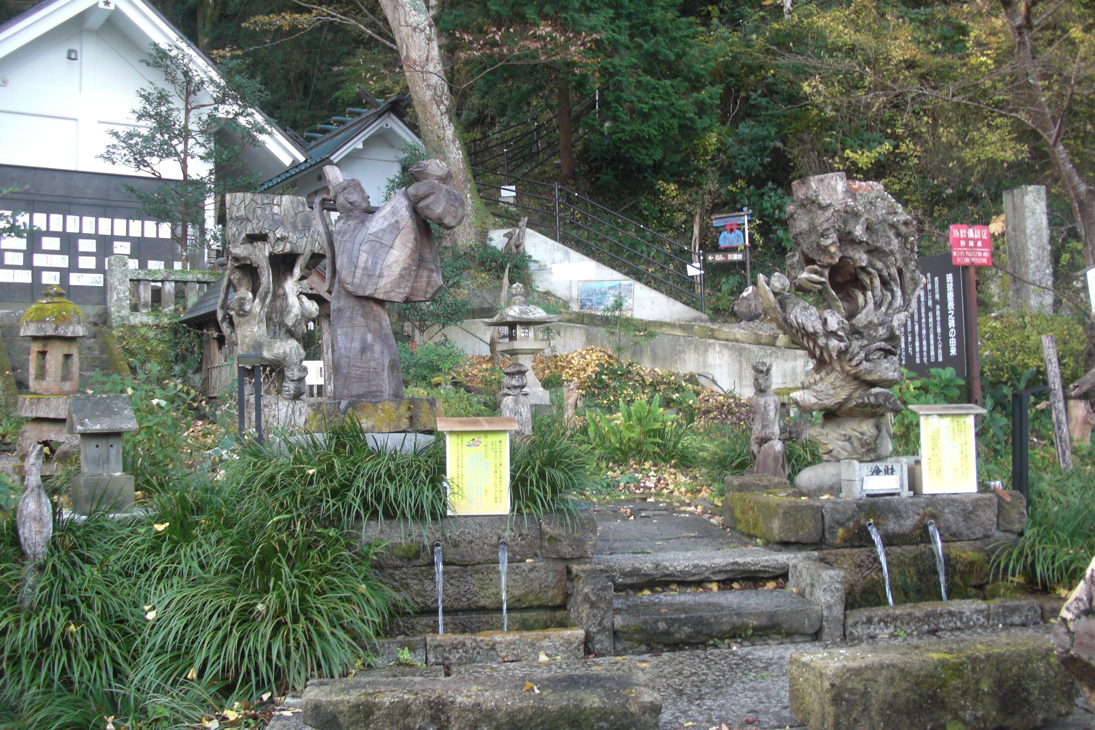 龍谷水神の湧水  神明水
