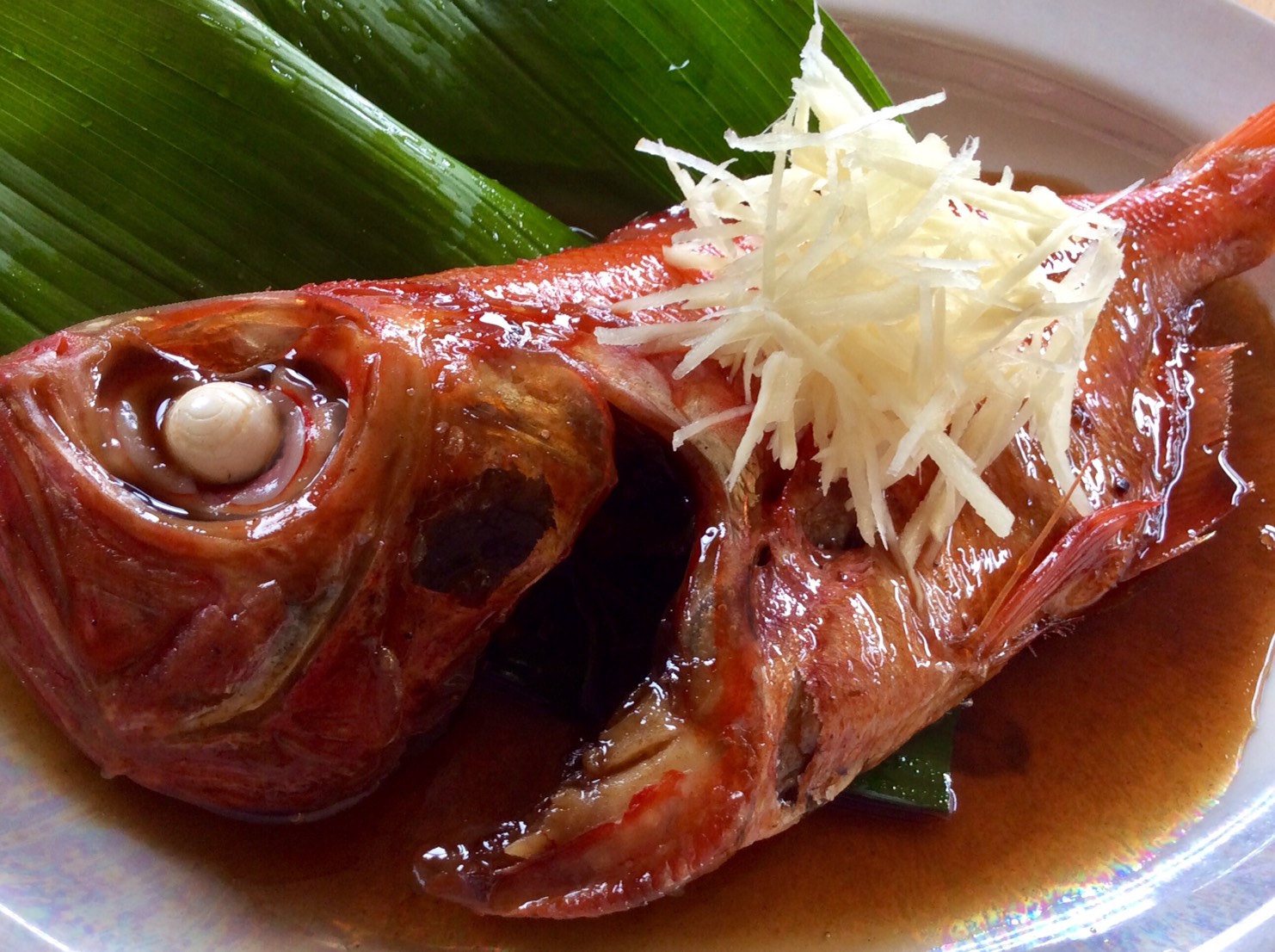 伊豆の特産品、キンメダイの煮つけです。