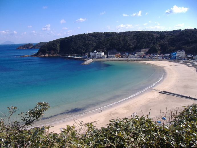 波静かな海岸まで200ｍ