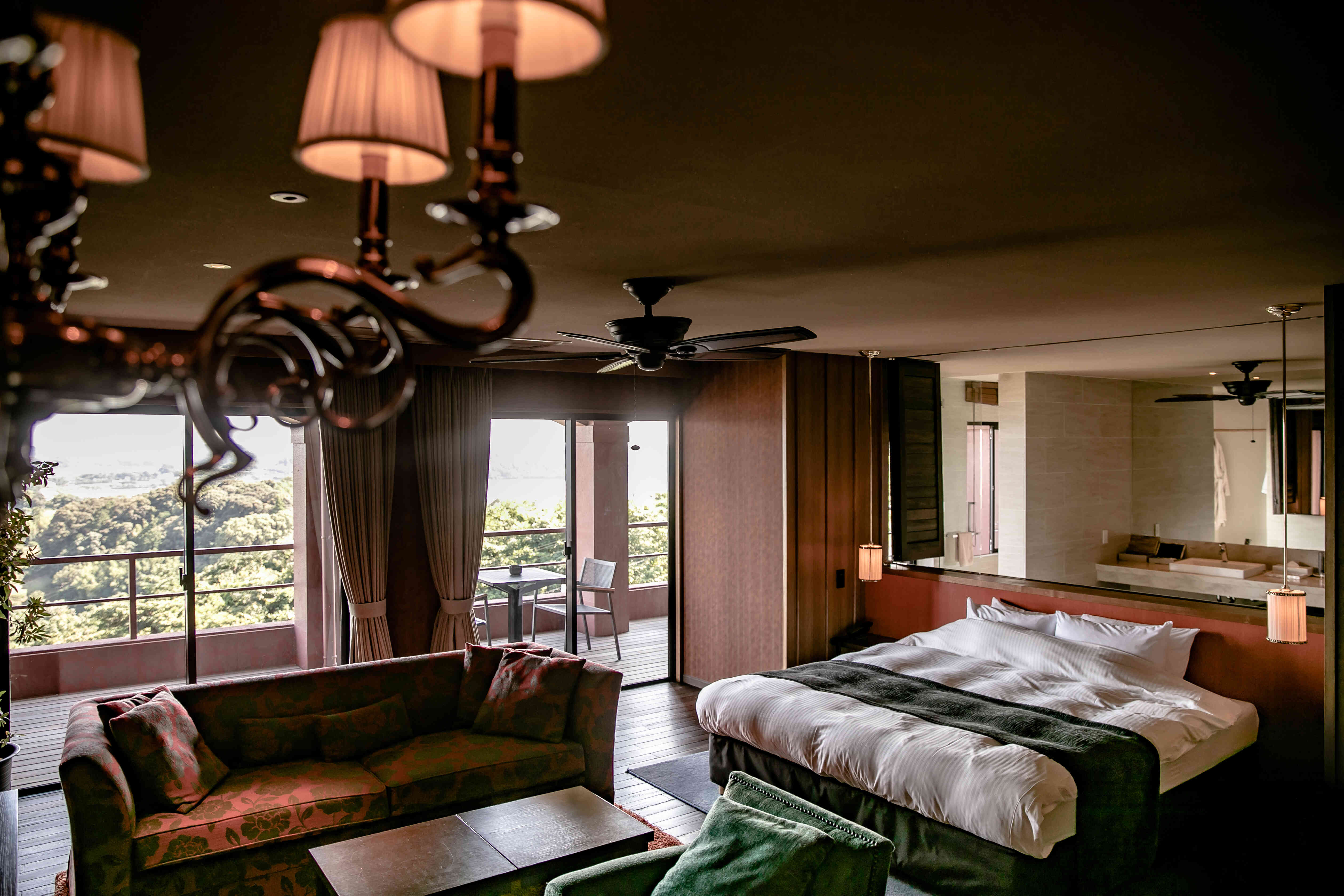 全室浜名湖に面したレイクビューを満喫できる客室。
