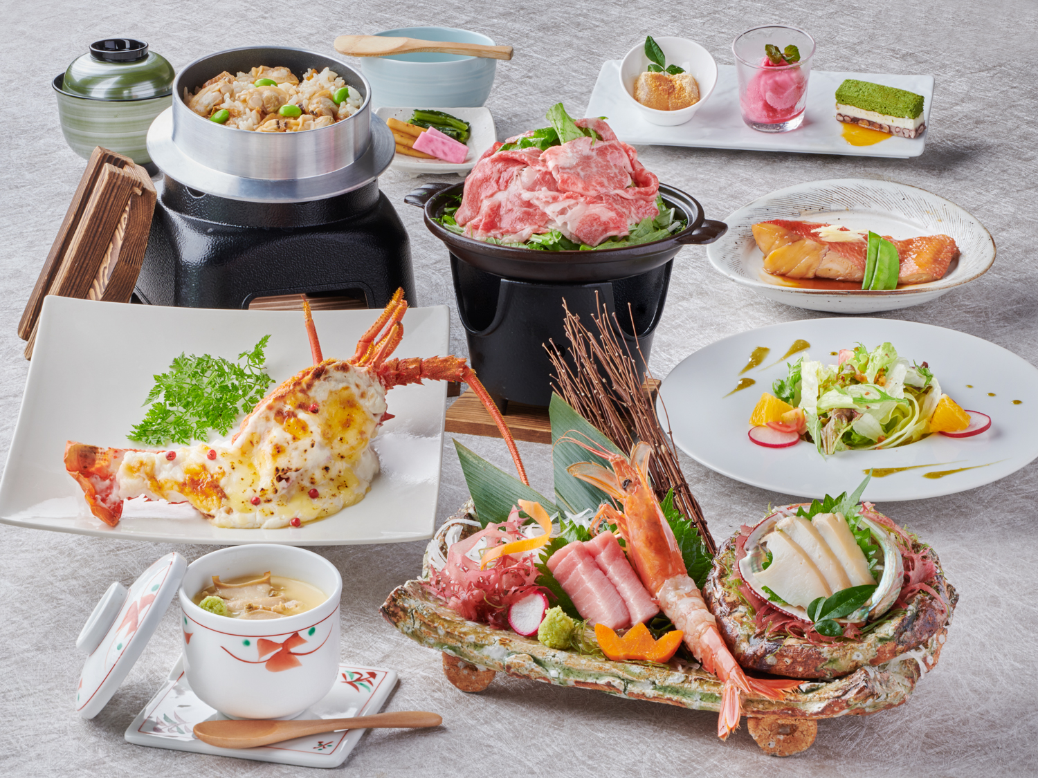 料理長自慢の伊豆の旬の食材を使った「会席料理」