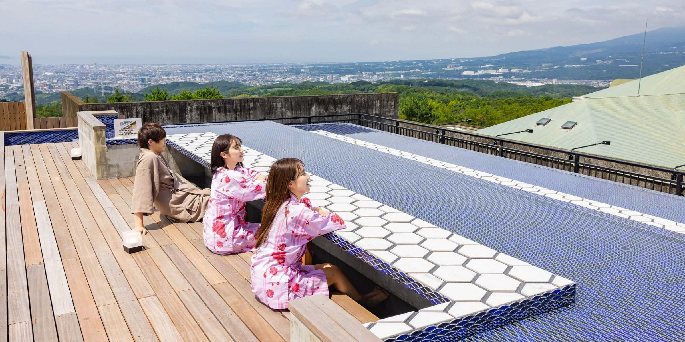天空の足湯「Sky Terrace」