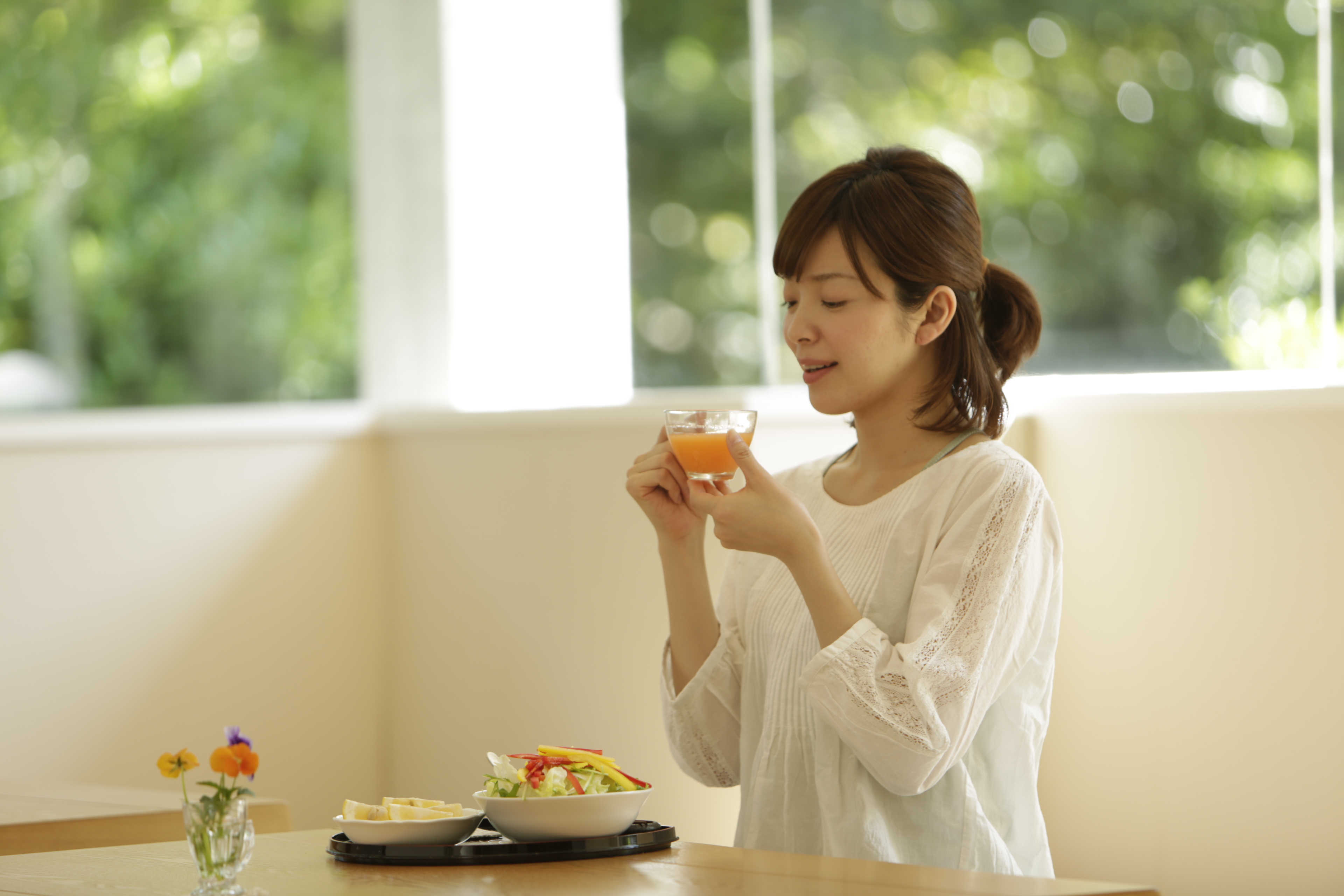 ファスティング中にはスムージーが出るので、空腹を感じないで断食できます。