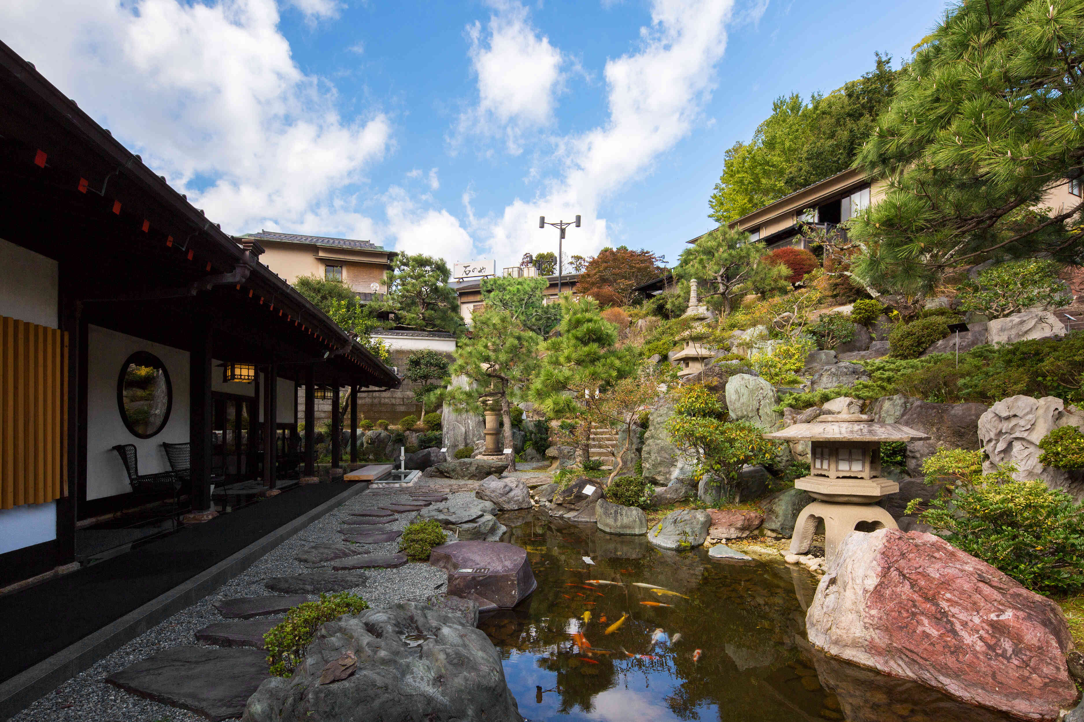 2000坪の日本庭園