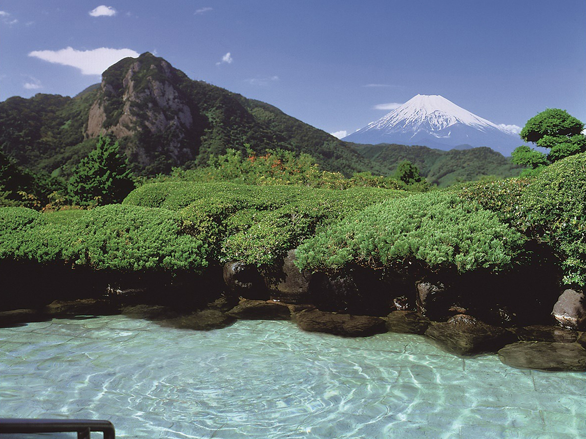 富士山の臨める露天風呂