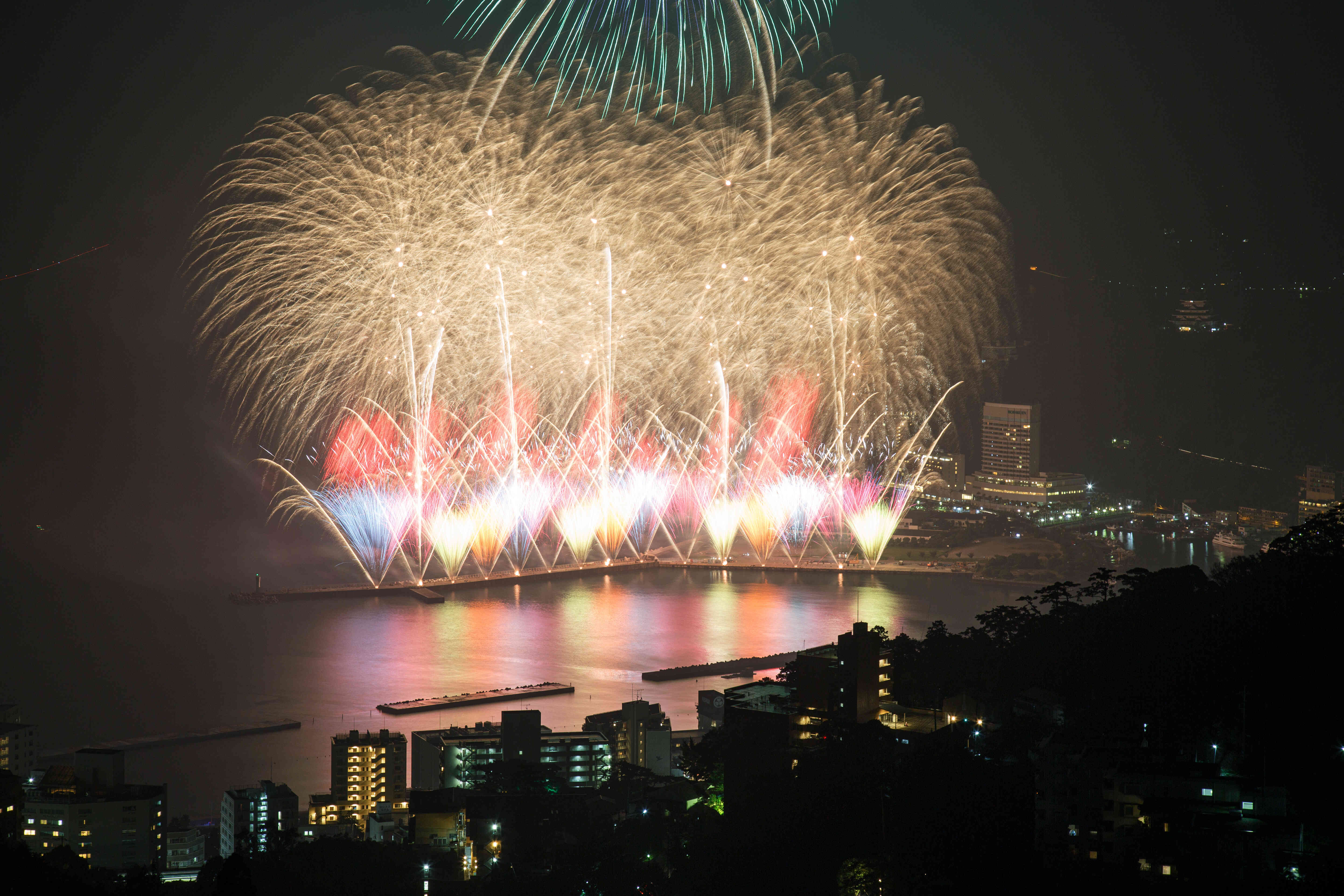 熱海海上花火大会