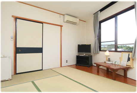 和室は4.5畳・６畳・１０畳の３タイプあり、ｼﾝｸﾞﾙからご家族連れのお客様まで適宜対応致します。