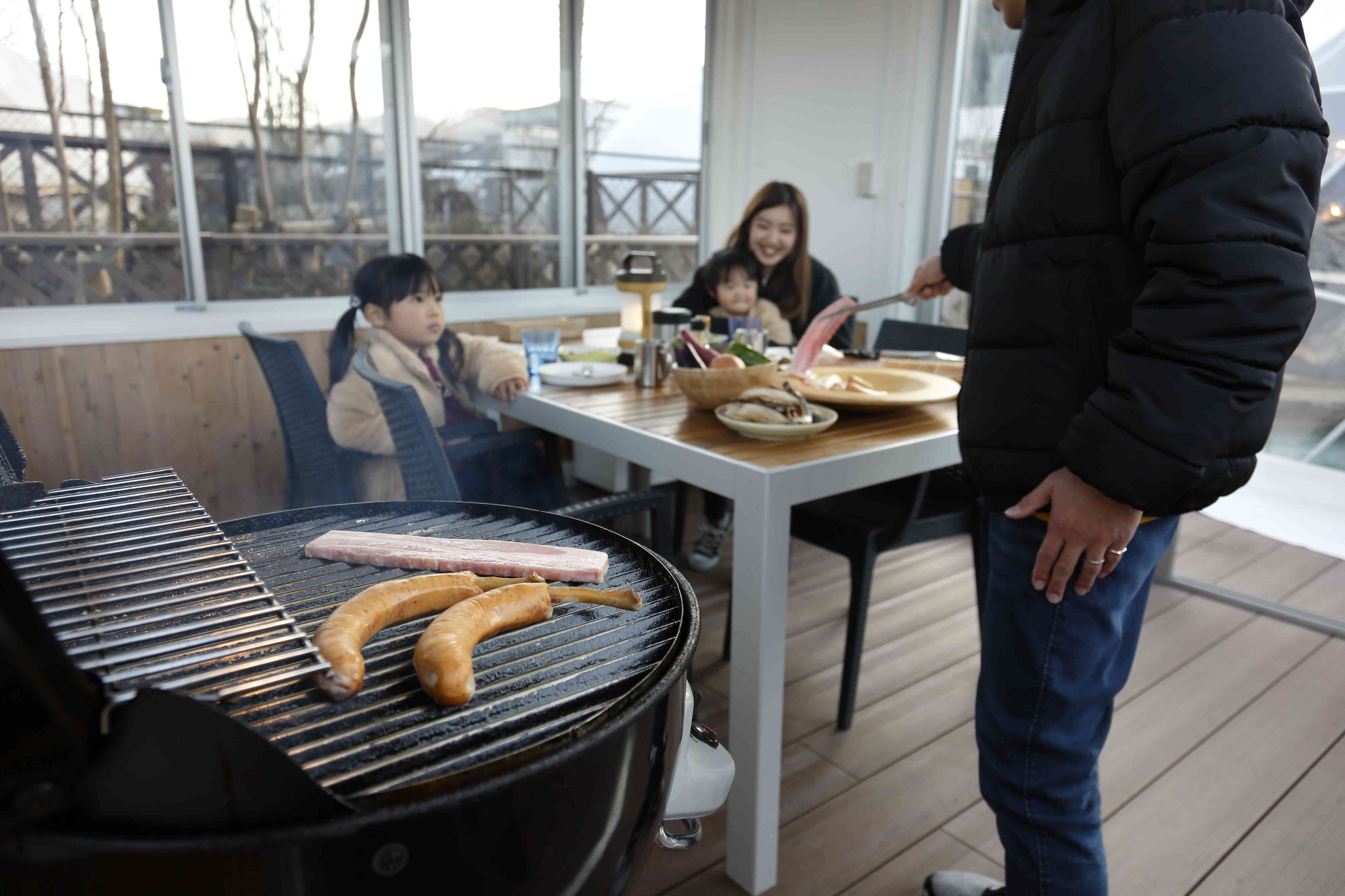 夕朝食は各サイトガゼボにてBBQ