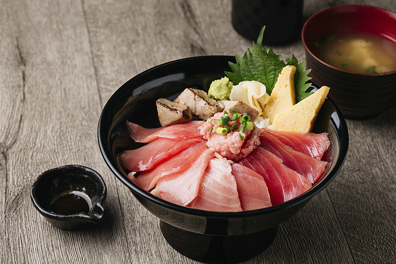 まぐろ丼