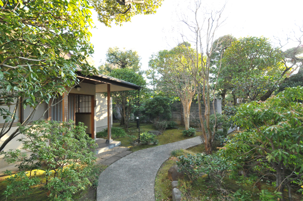 別邸きた岡外観(玄関)