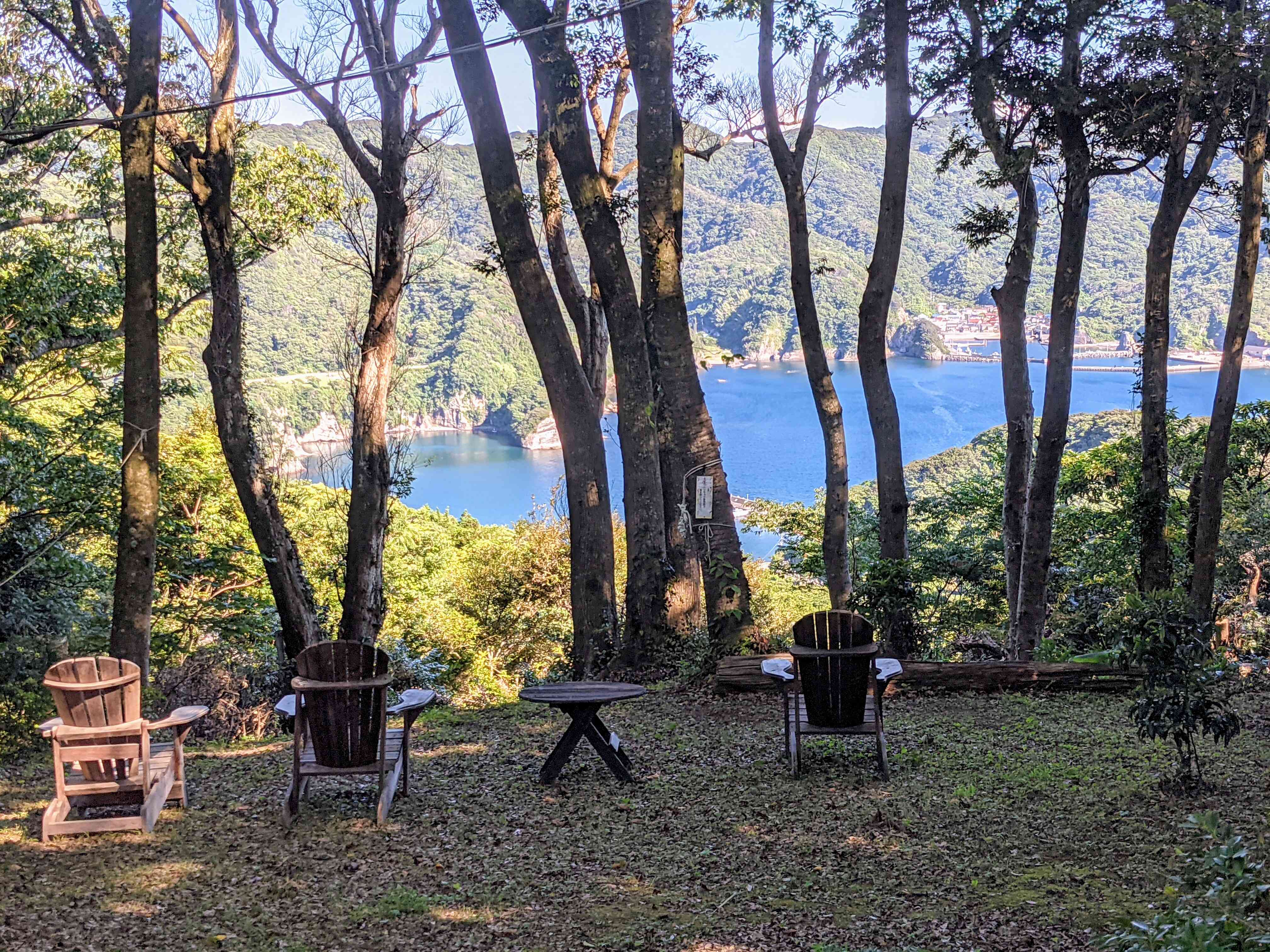 海からの心地よい風が吹いてきます