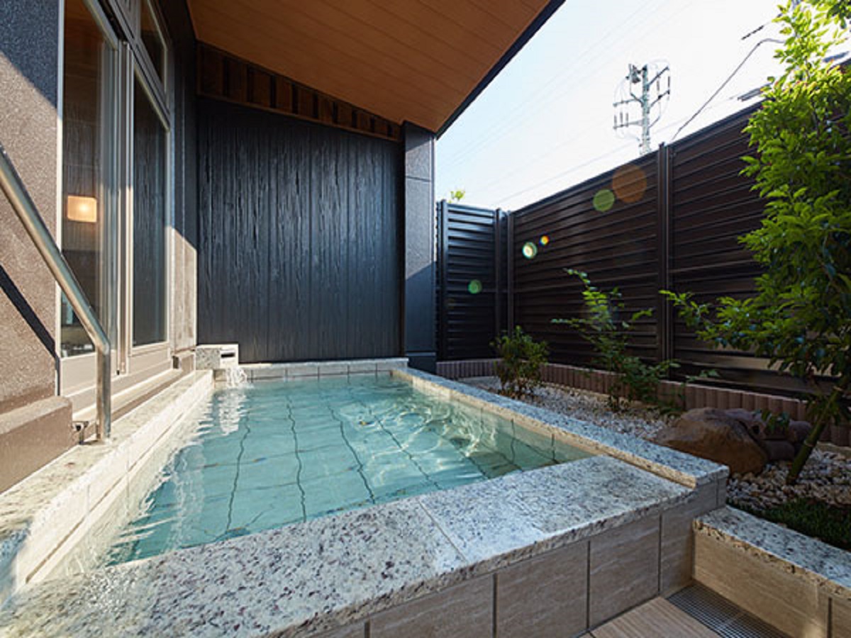 ふじの伏流水を使用した大浴場「富士の心湯」