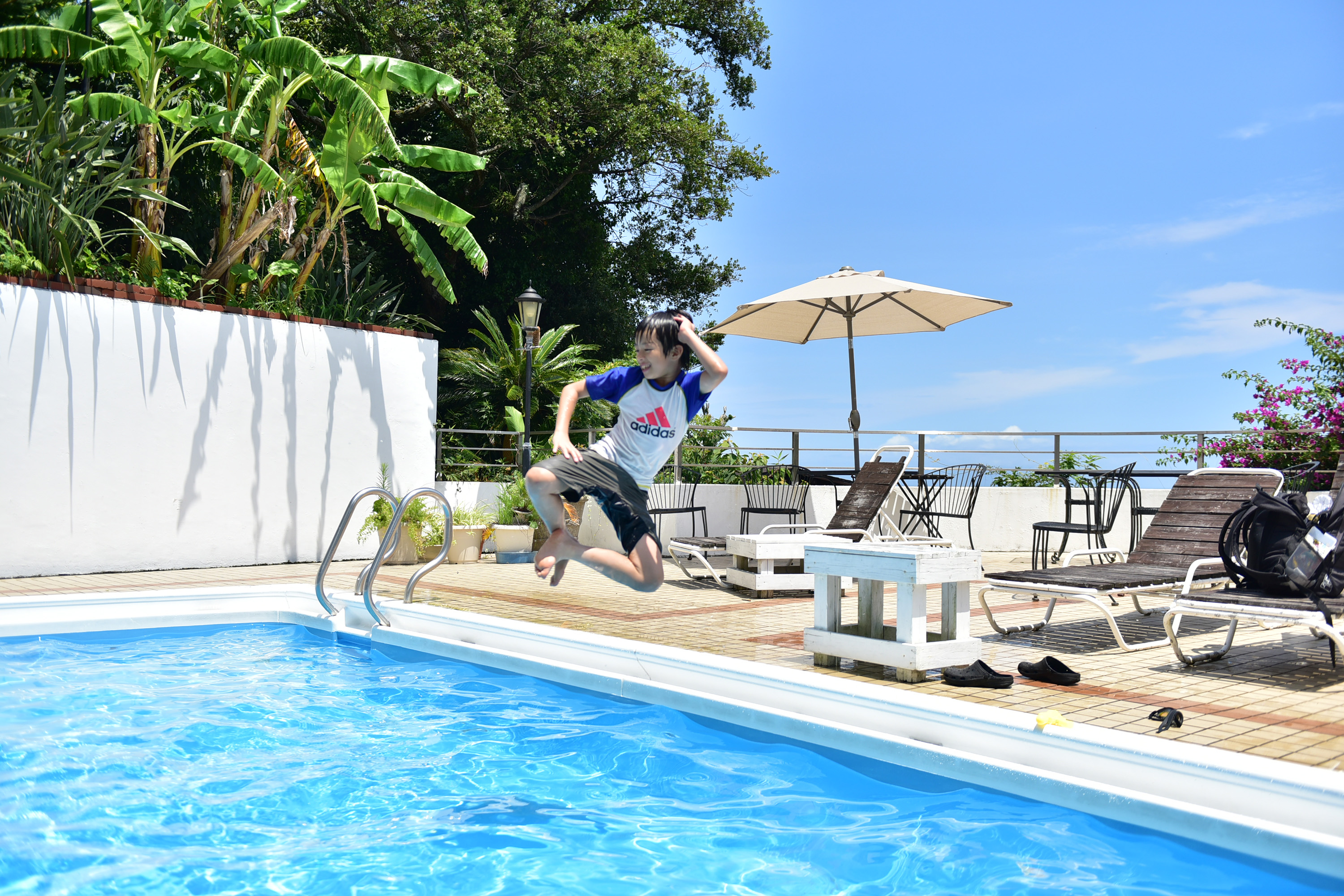 夏は屋外プールも運転（7月-9月）