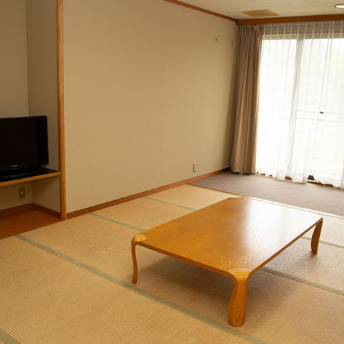 客室は全て和室タイプ。畳のお部屋でゆっくりくつろいでいただきます。