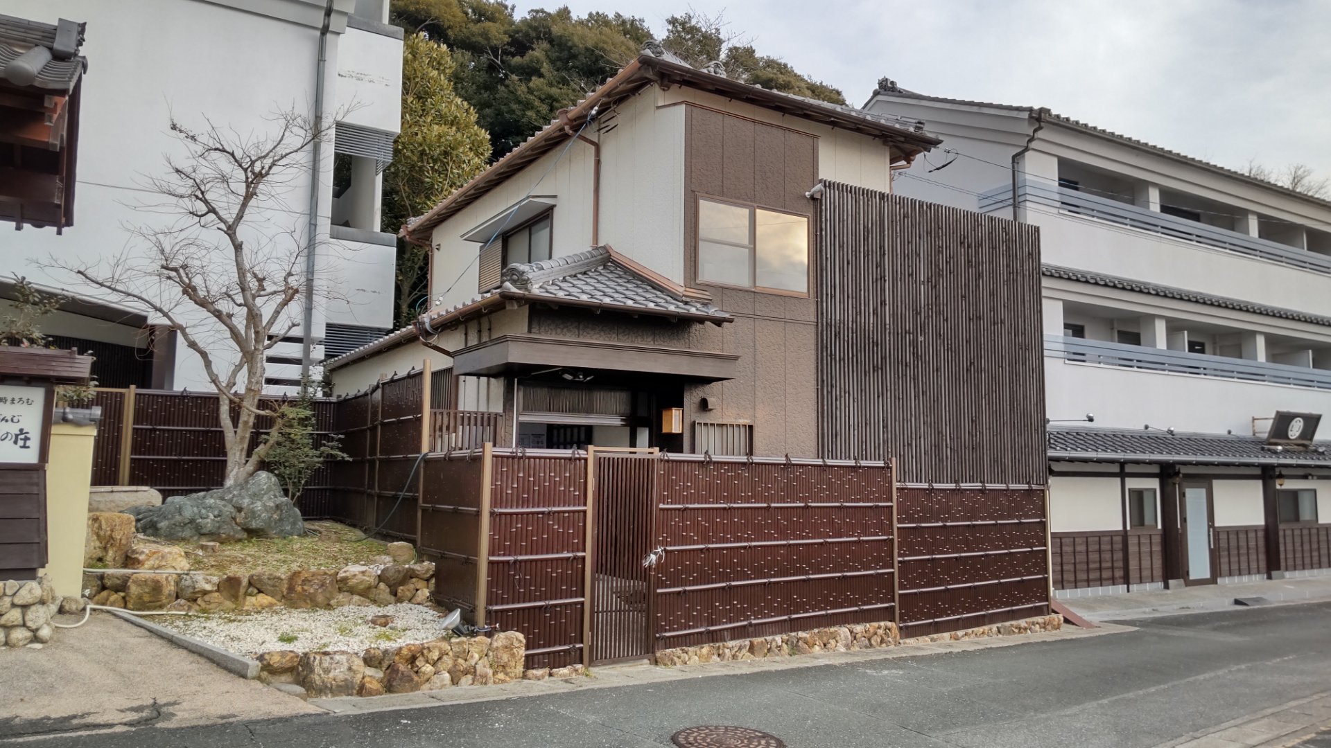 コンビニまで徒歩1分