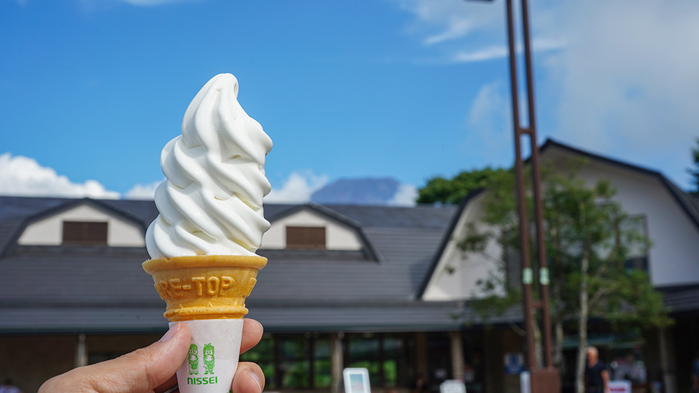 あさぎり特濃牛乳を60%使用して作った、牛乳を食べているようなあと味さっぱりのソフトクリーム