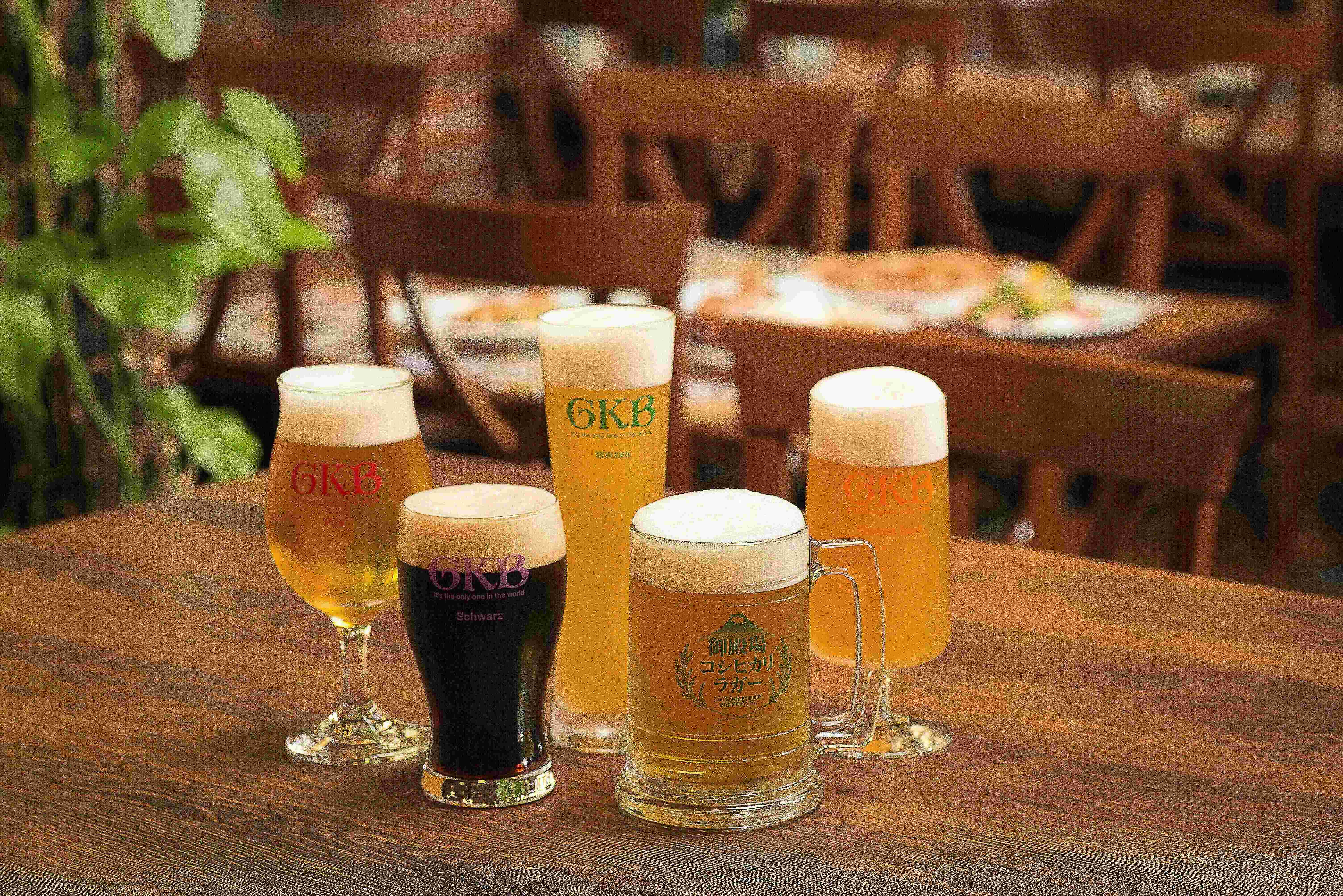 常時6種類の地ビールを提供
