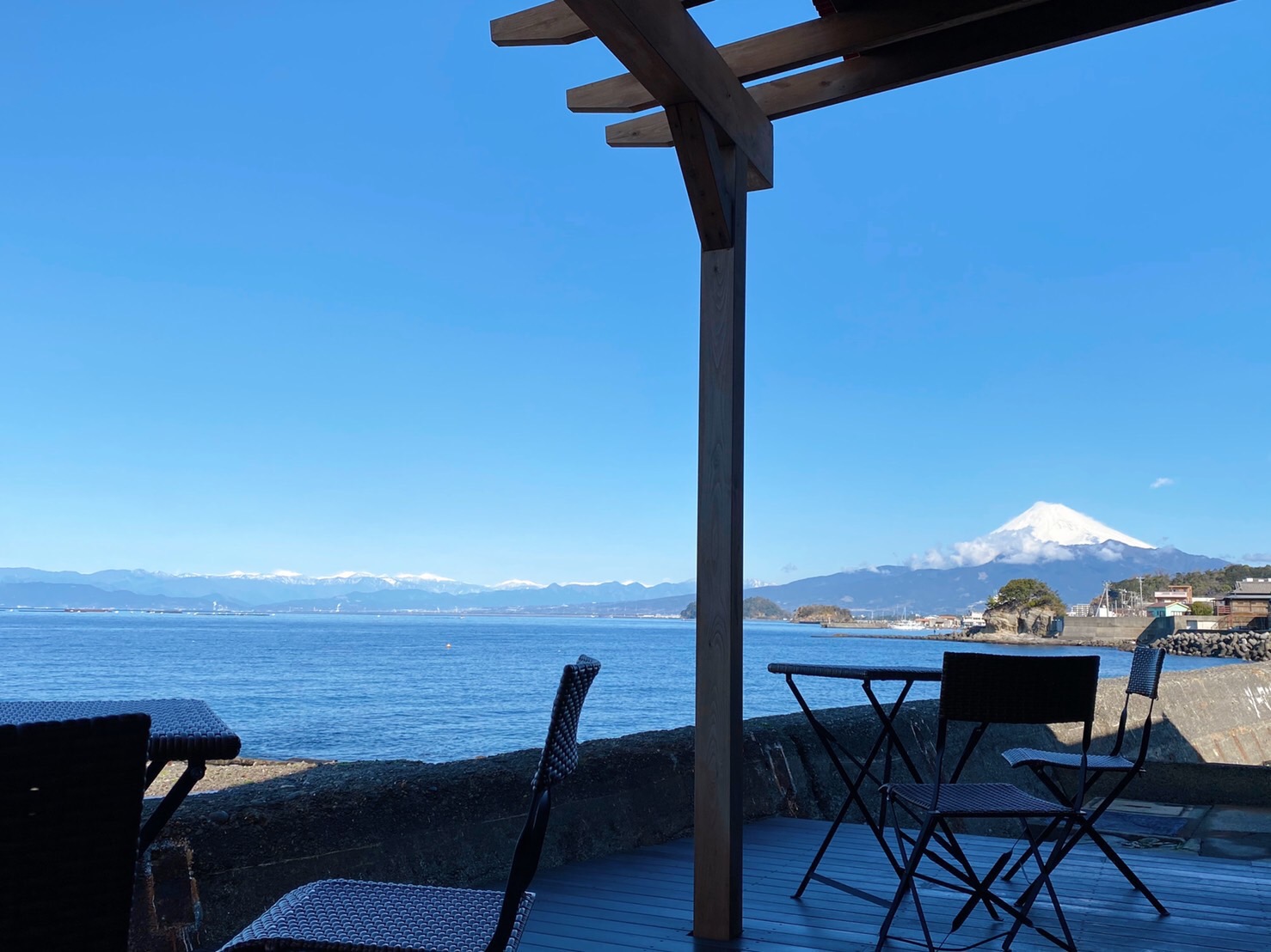 テラス席から眺める富士山