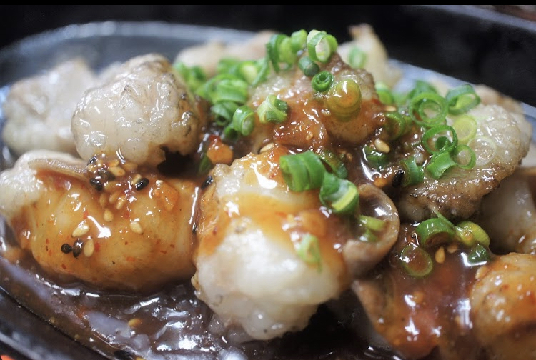 和牛もつ焼き