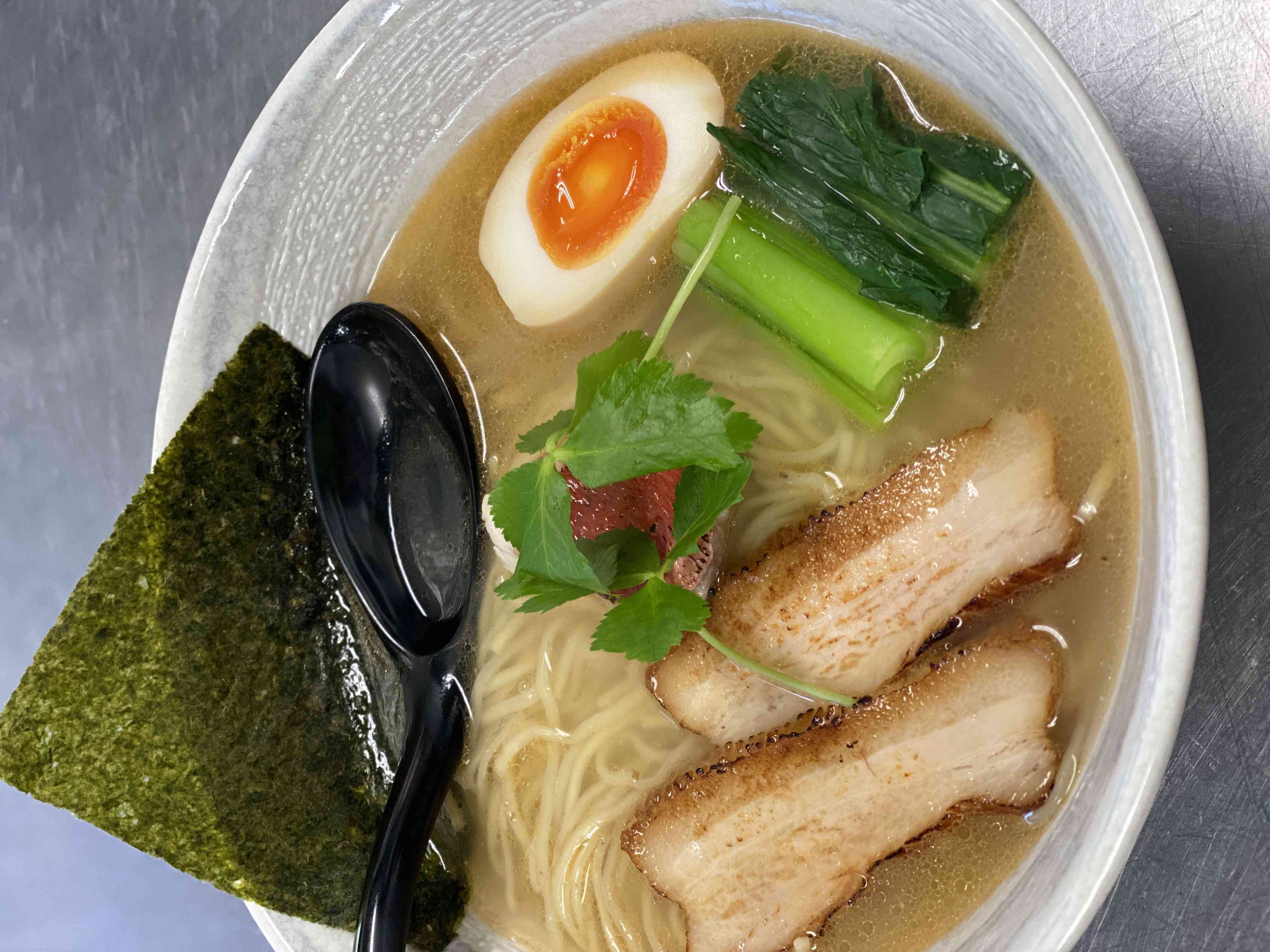 カフェでラーメン！？幻の真鯛ラーメン