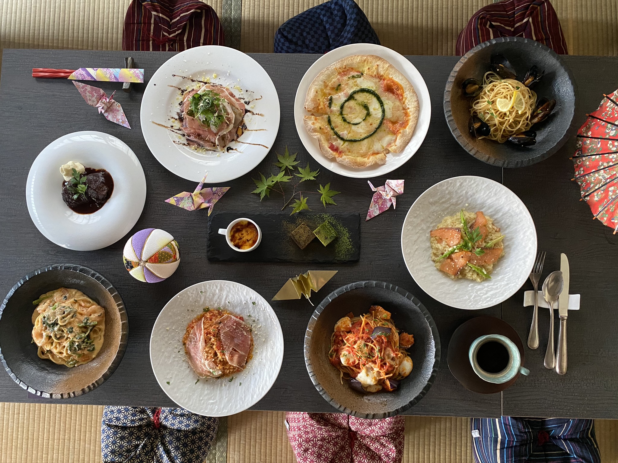 海鮮素材のトマトパスタ ペスカトーレ、小海老とポテトのジェノバ風クリームリゾット、ピッツァマルゲリータなど人気メニューたくさん