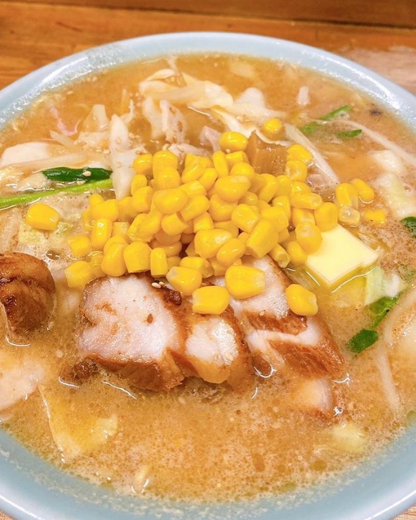 ランチ限定　
味噌バターコーンラーメン
味噌ラーメン
寒い日は味噌がよく出ます。