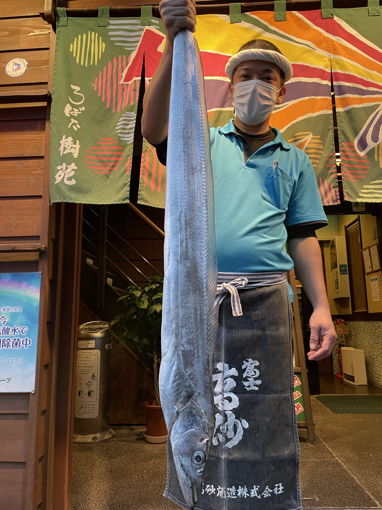 地元駿河湾で釣り上げた【ドラゴン太刀魚】ろばた樹苑・魚匠樹苑