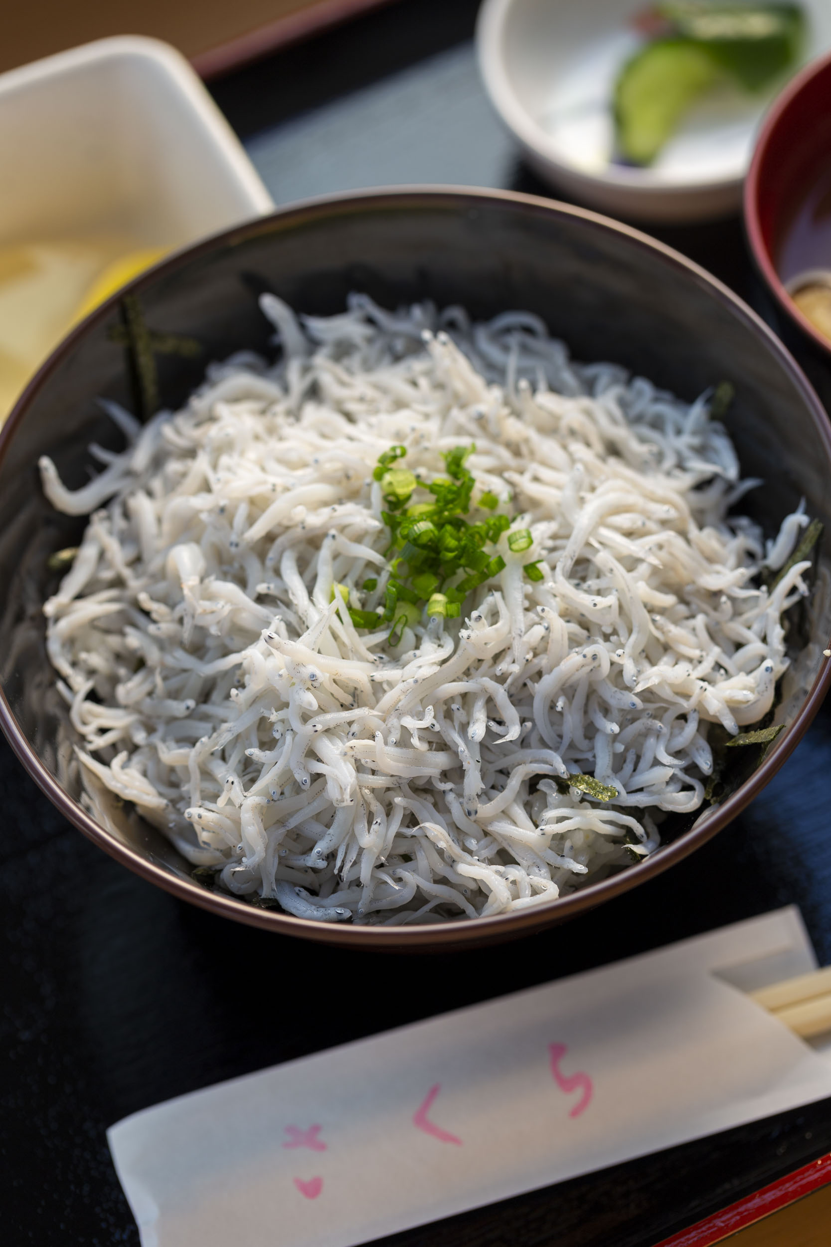 ふわふわの釜揚げしらすの丼