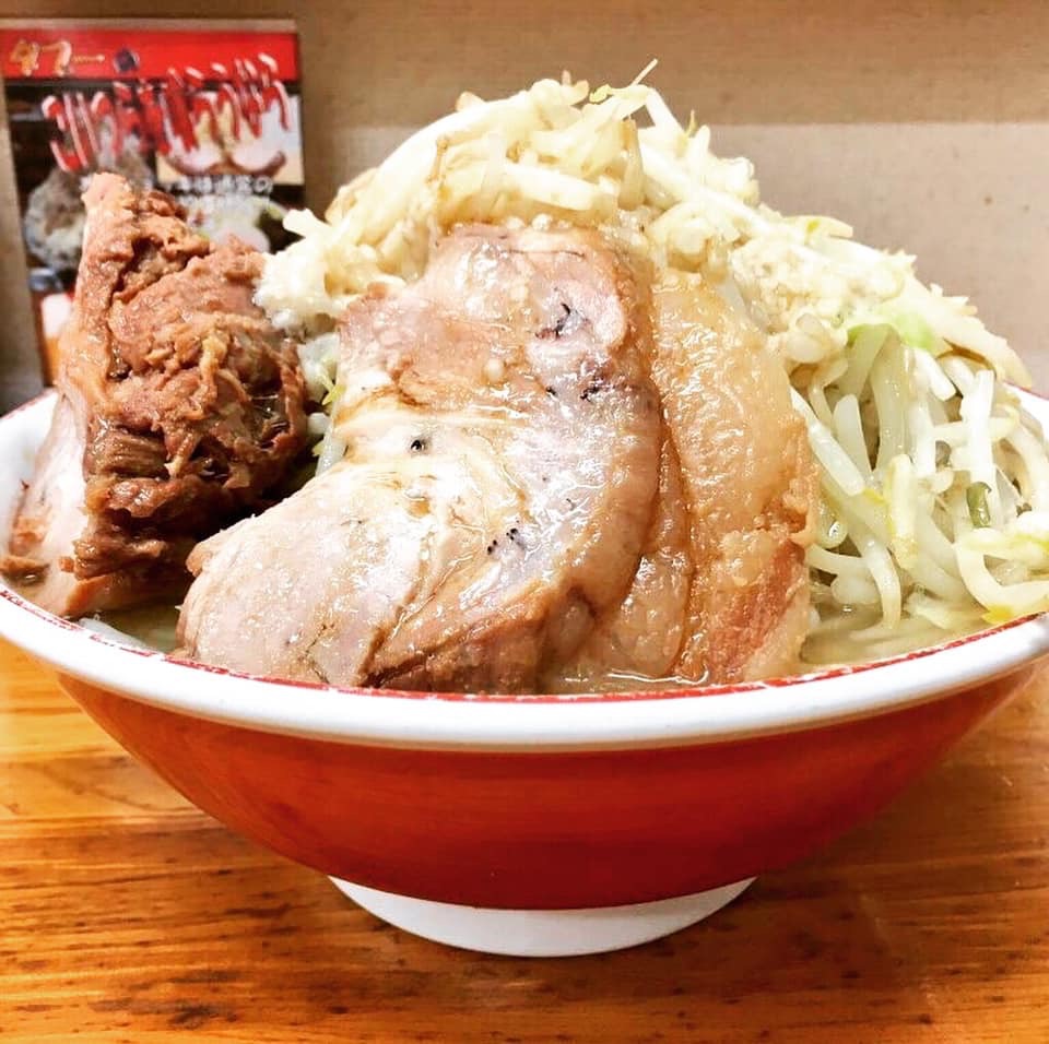 月に一度の限定ラーメン

名前は『GTR』　究極の二郎インスパイア系のラーメンです！！

毎月第4火曜日の夕方18時～start