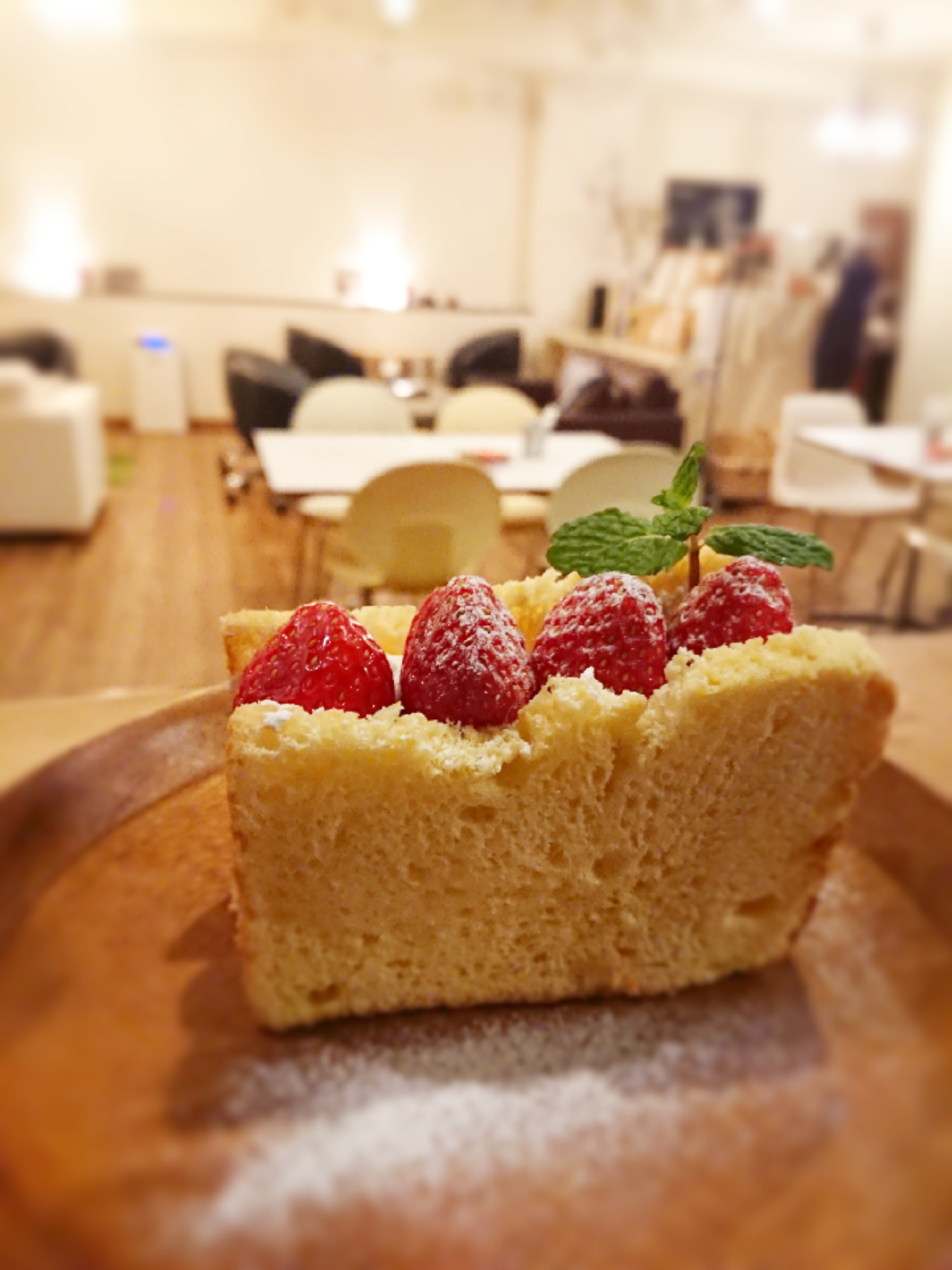 ケーキは店主の気まぐれで 手作りさしております
