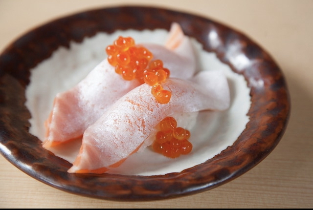 限定のとろサーモンです。
数に限りがあります。