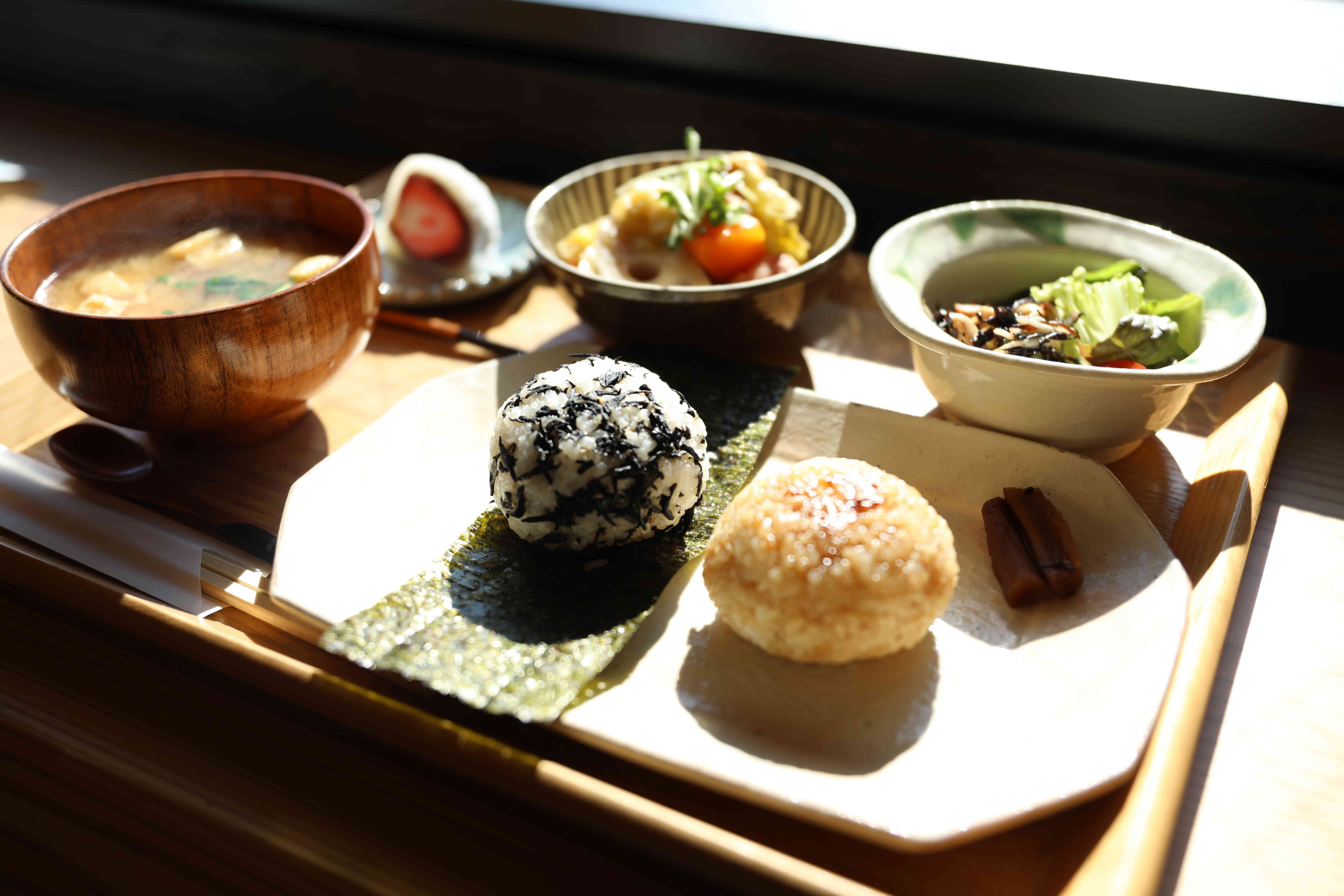 人気のおにぎりランチ(おにぎりはお選び頂けます)