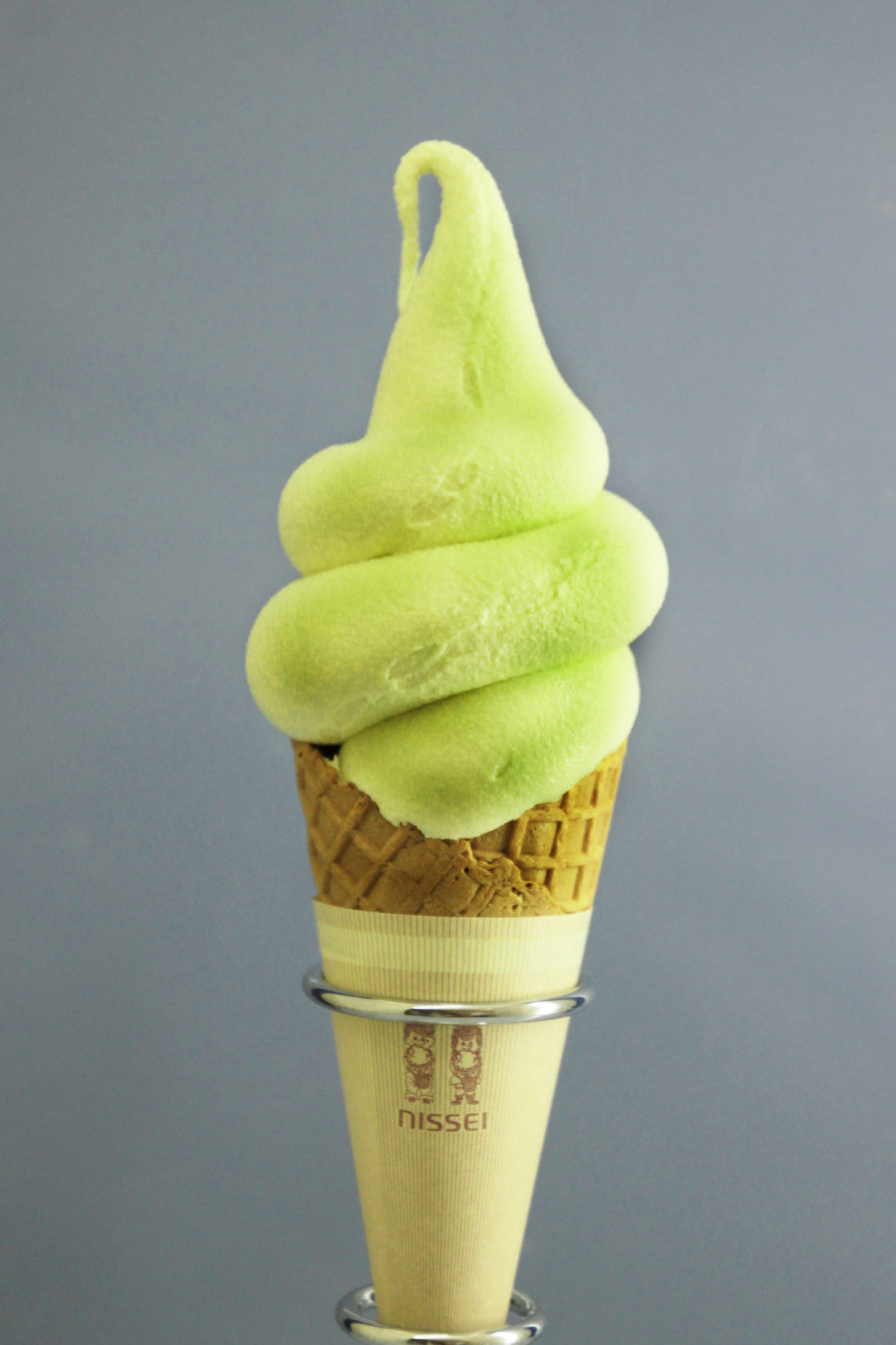 シャボテン公園名物シャボテンソフトクリーム
バニラにサボテンを練り込んだソフトクリームです。