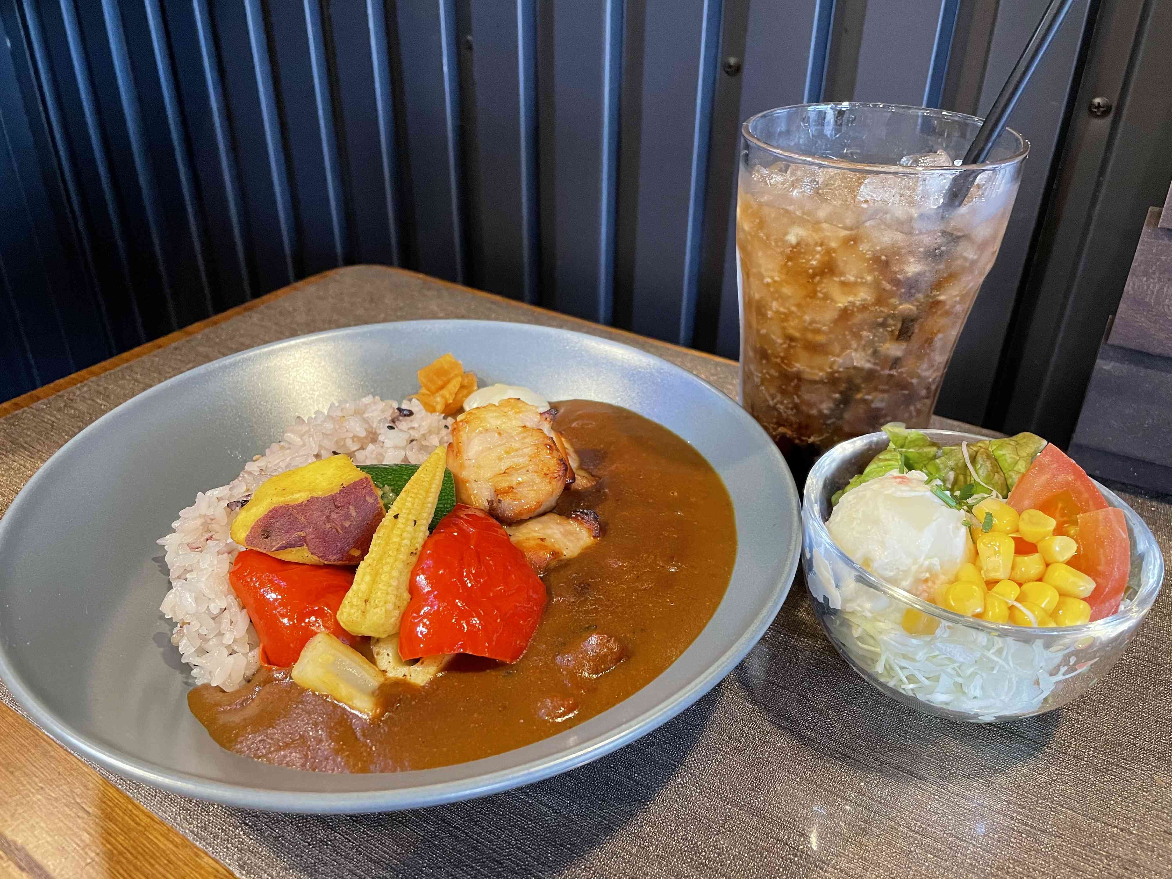 大人気のACTカレー
※写真はイメージです。