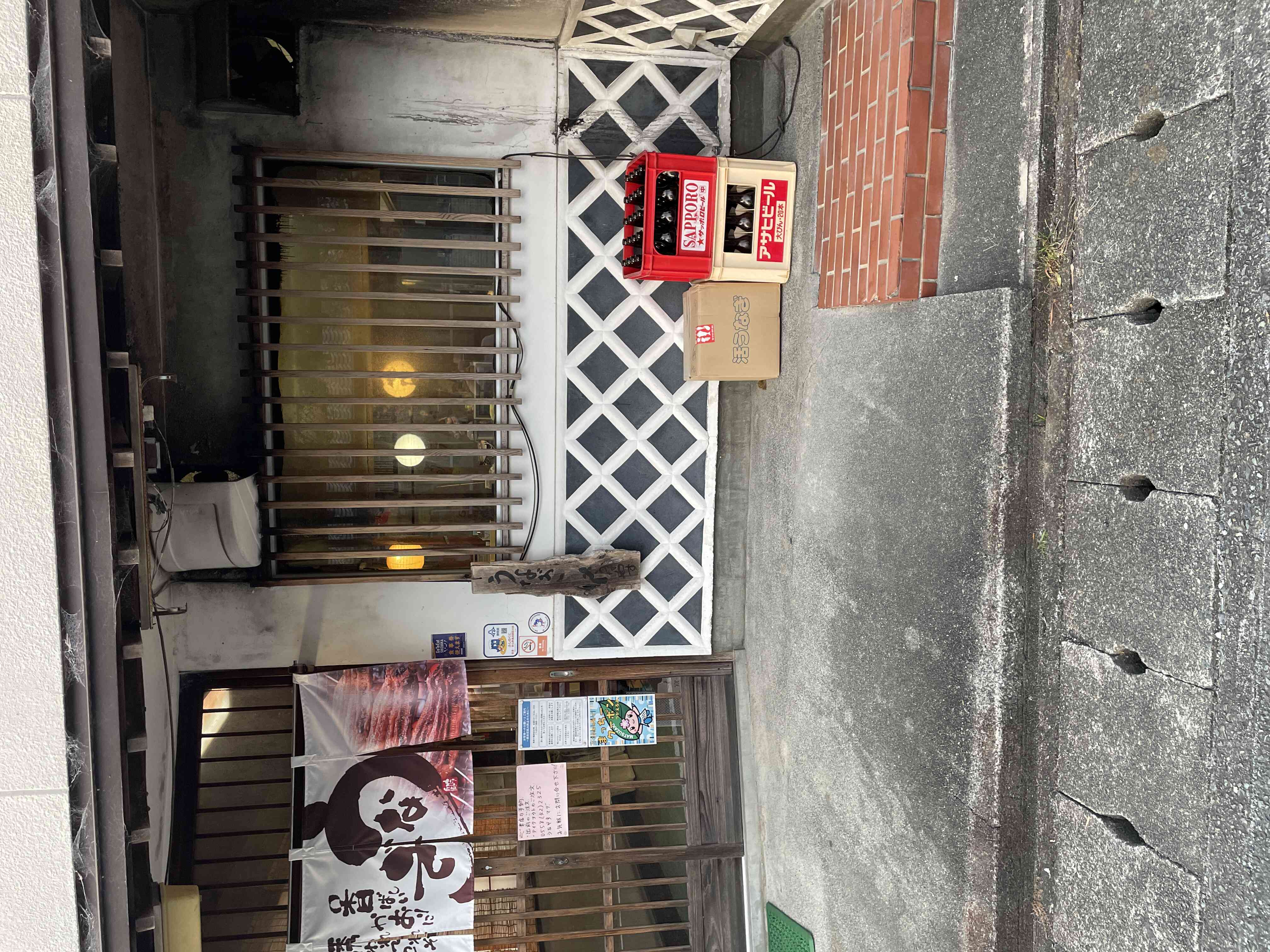 店舗の玄関