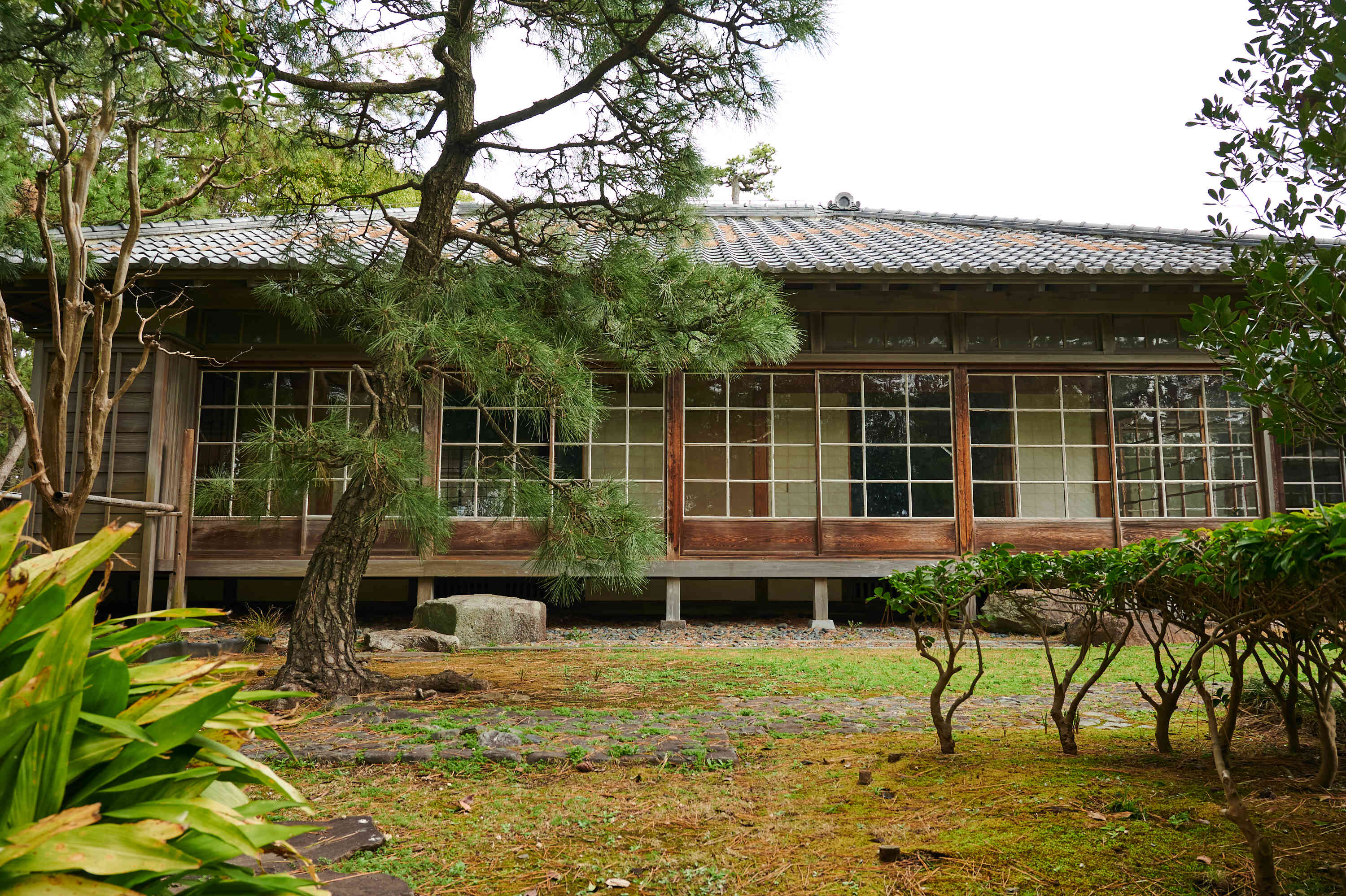 東附属邸の庭園