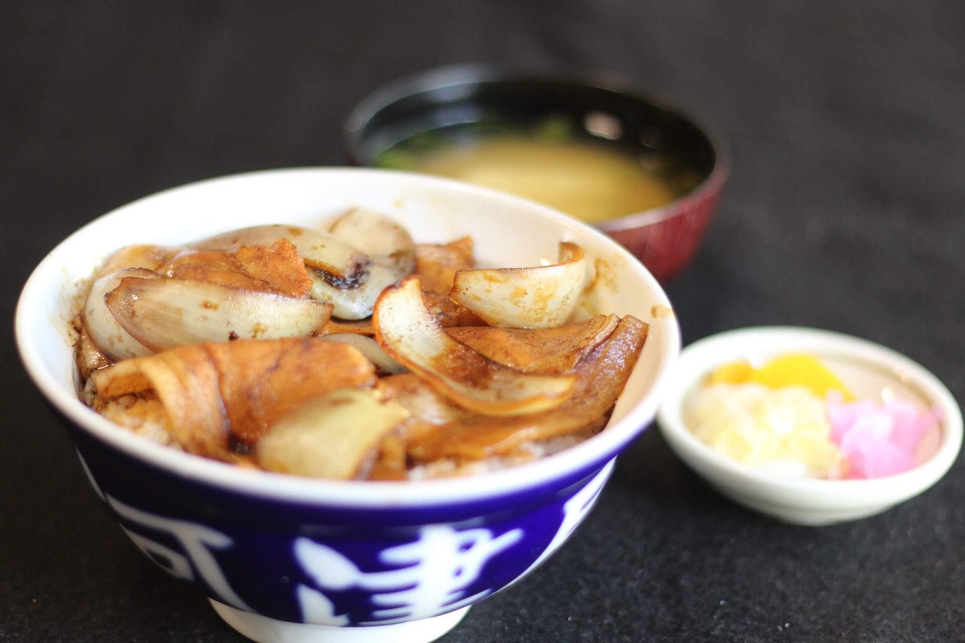 名物 肉丼