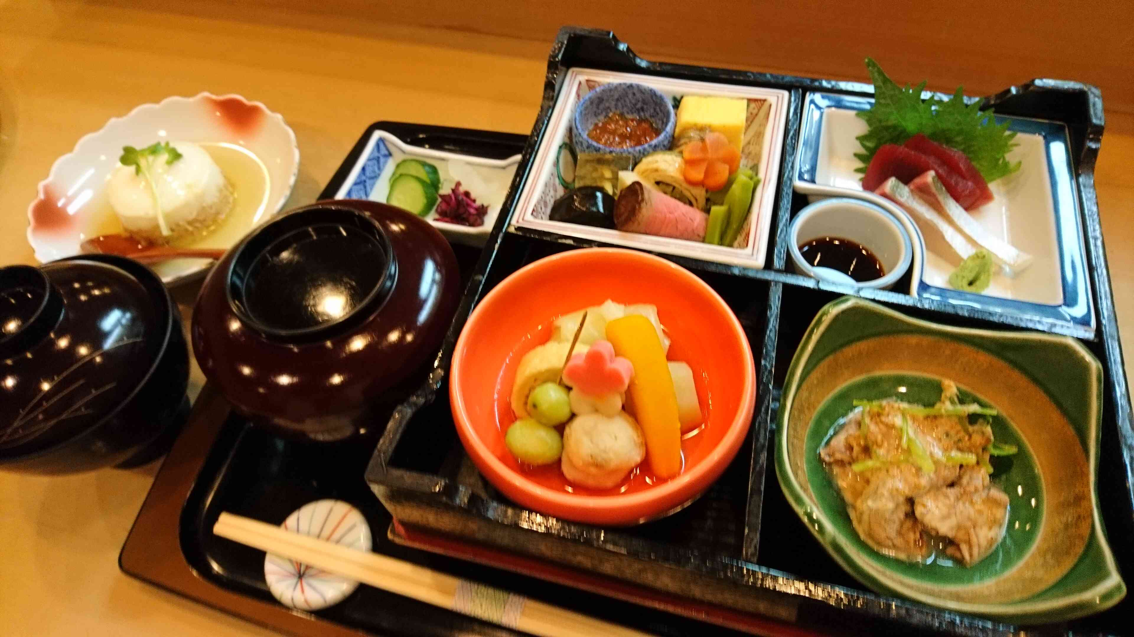 ランチタイム　松花堂弁当